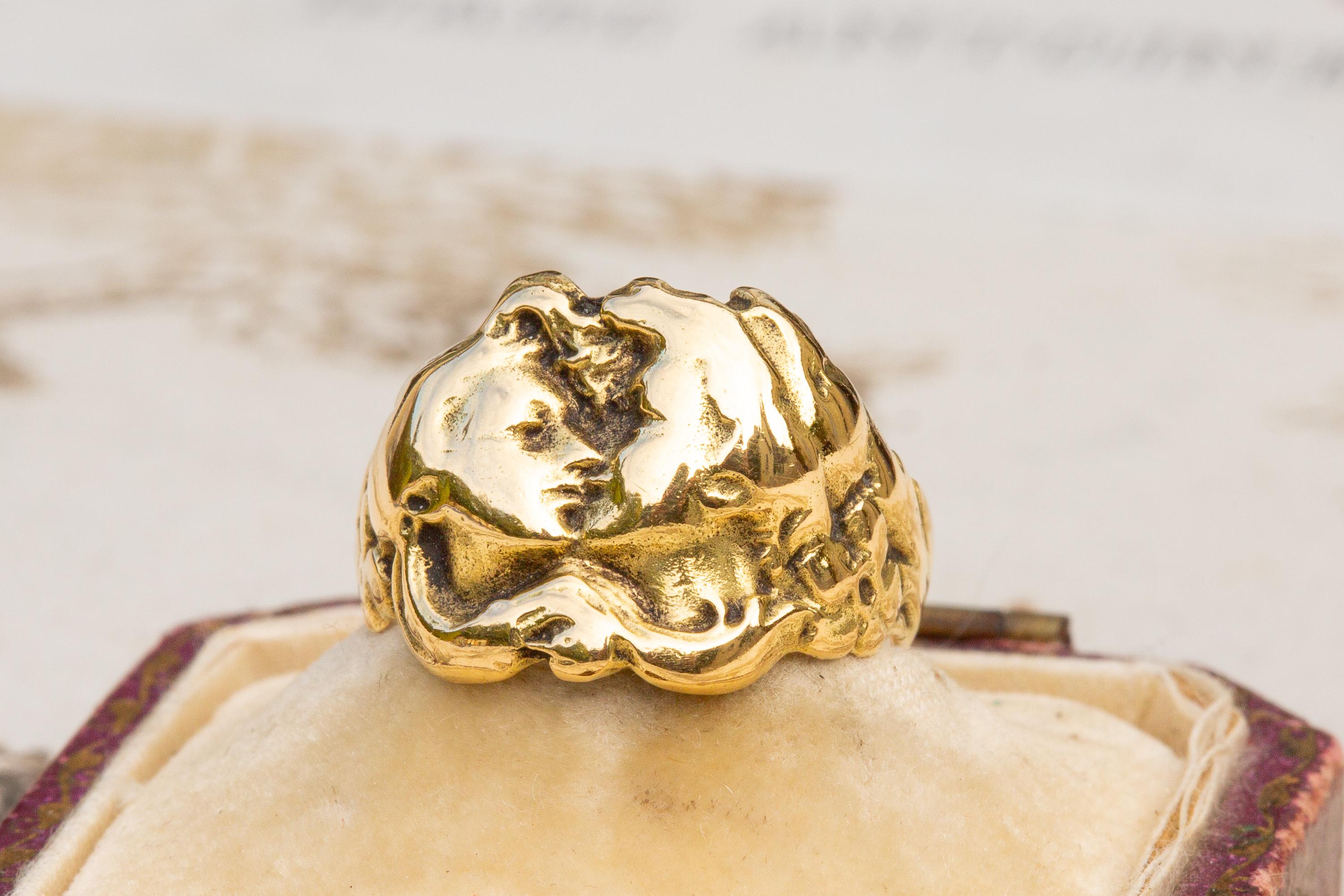 French Antique Art Nouveau 18K Gold Ethereal Figural Kissing Ring c.1910 6