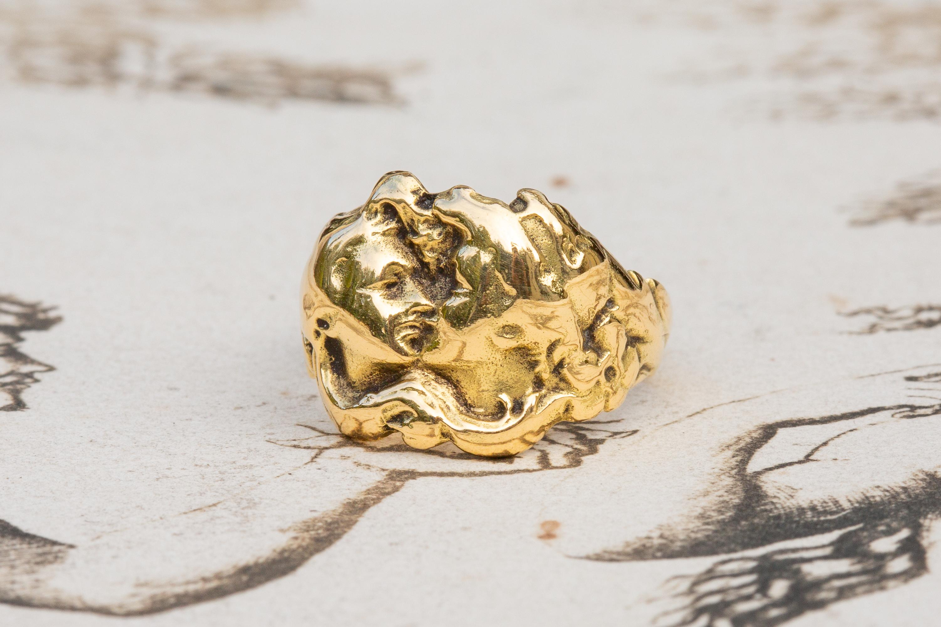  French Antique Art Nouveau 18K Gold Ethereal Figural Kissing Ring c.1910 4