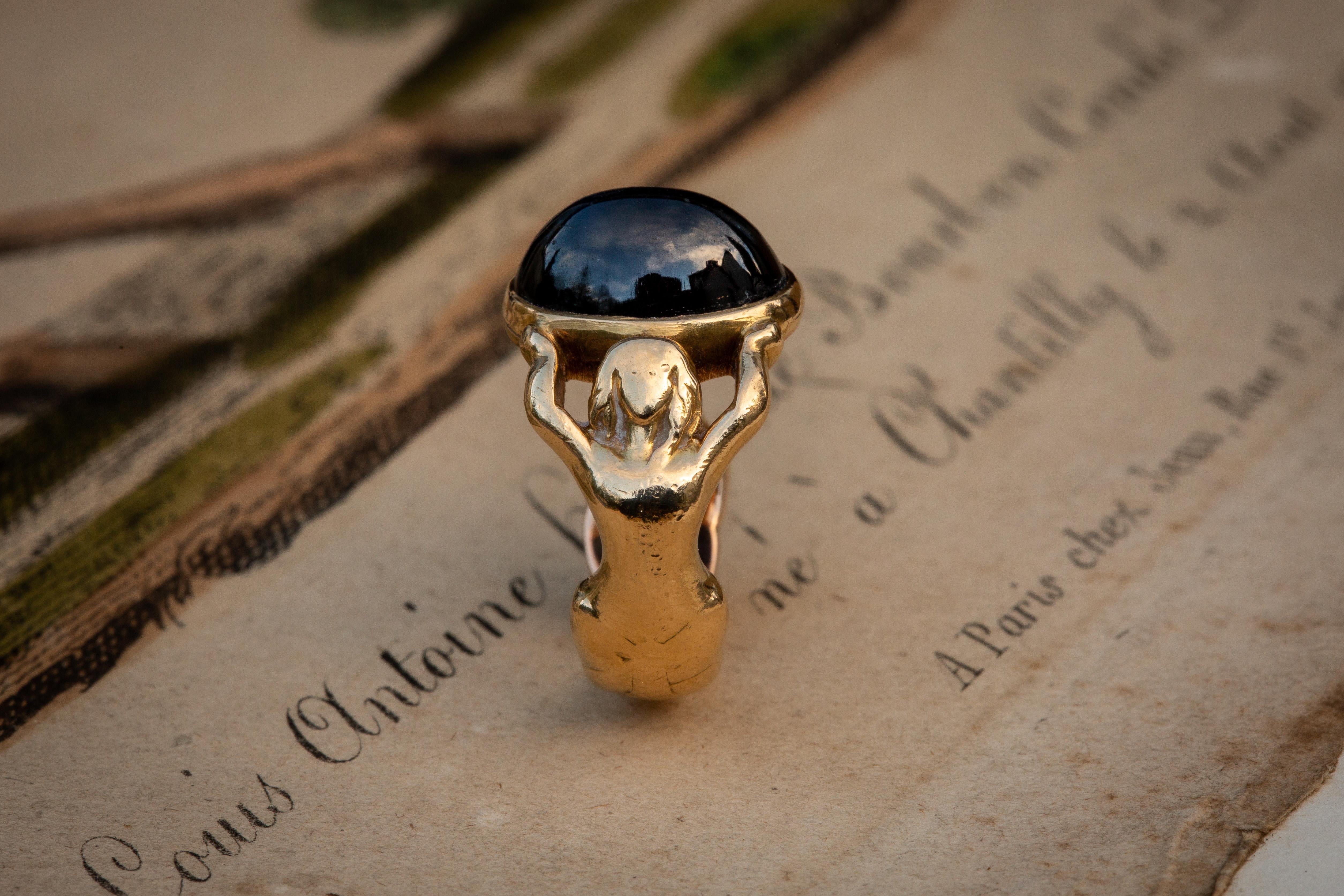 Women's or Men's French Antique Art Nouveau 18K Gold Sapphire Cabochon Ring