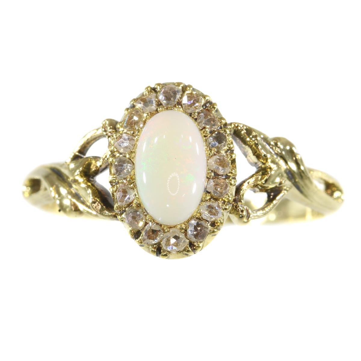 Antique jewelry object group: ring

Condition: excellent condition

Ring size Continental: 61 & 19½ , Size US 9½ , Size UK: S½
- Free resizing (only for extreme resizing we have to charge).

Do you wish for a 360° view of this unique jewel?
Just