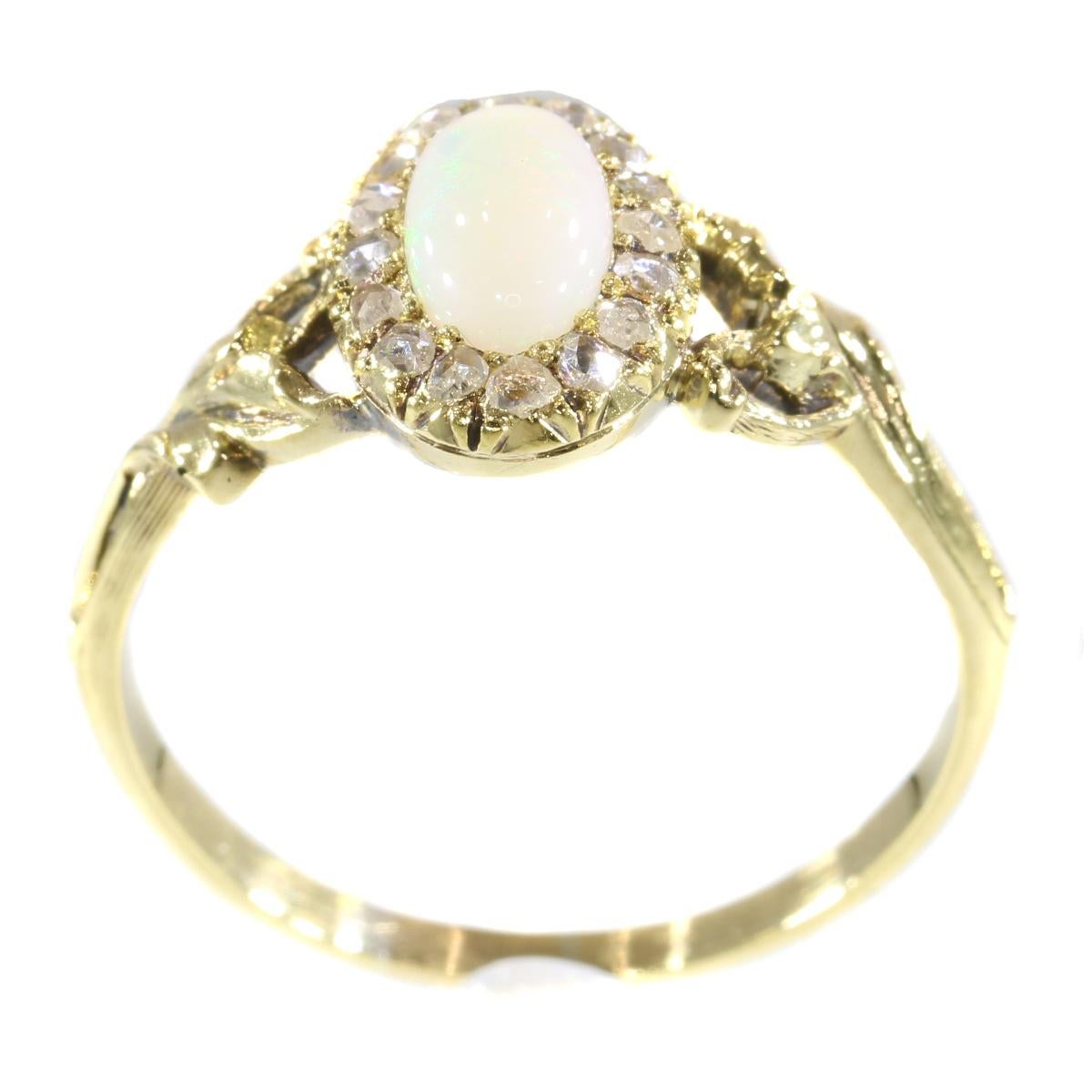 French Antique Art Nouveau Gold Ring with Diamonds and Opal In Excellent Condition In Antwerp, BE
