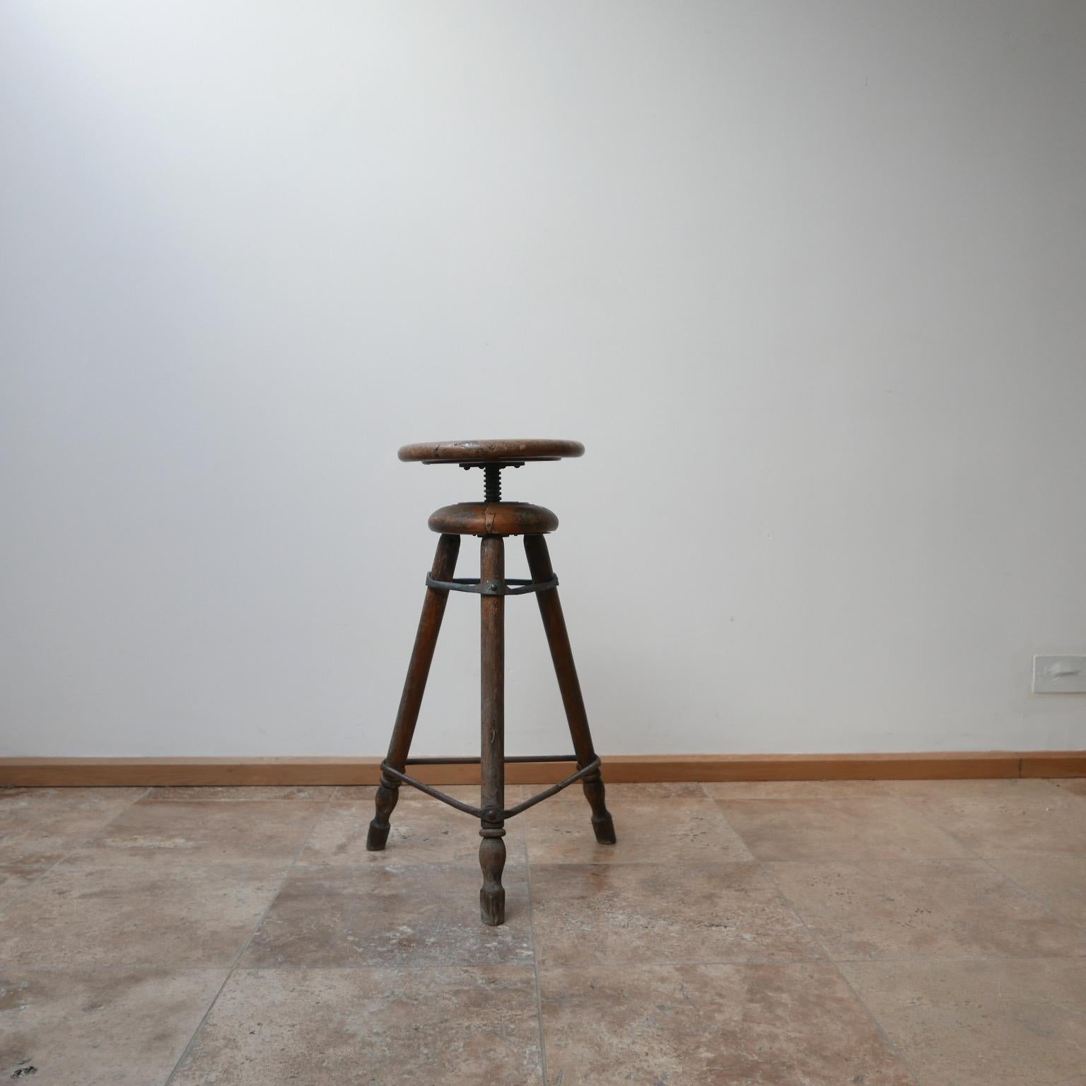 artist stool