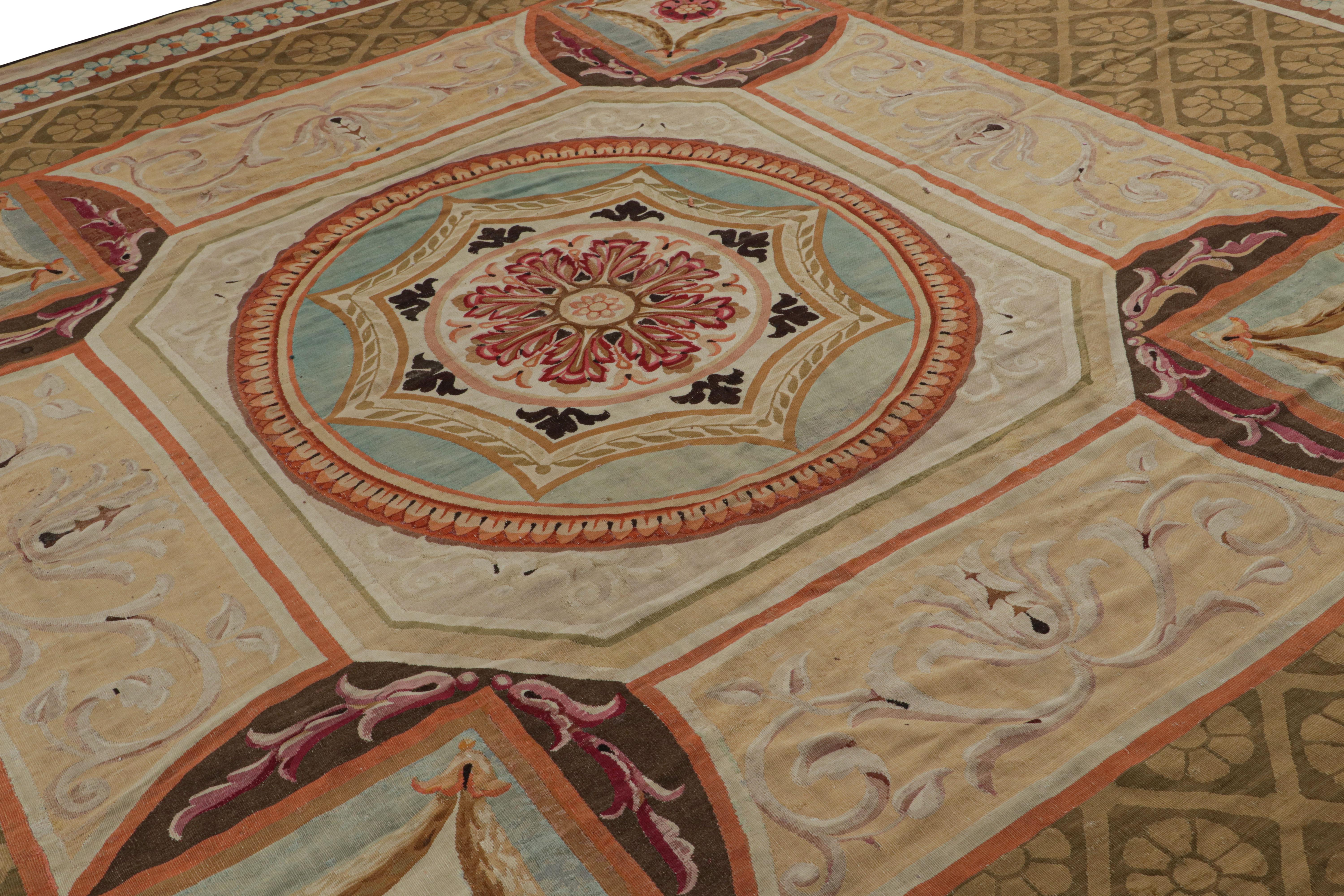 French Antique Aubusson Rug, with Medallion and Floral Pattern In Good Condition For Sale In Long Island City, NY