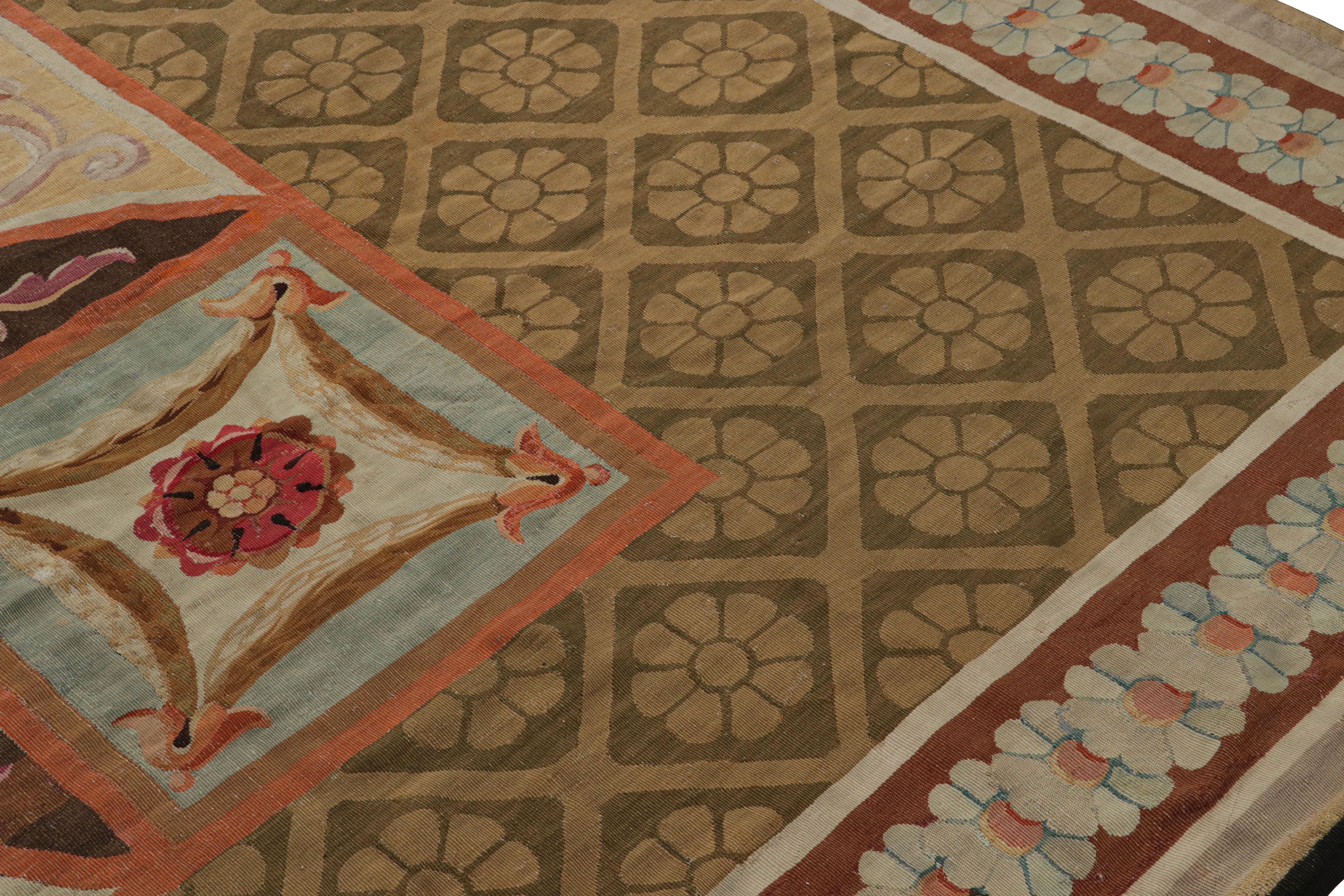 Antiker französischer Aubusson-Teppich im französischen Stil, mit Medaillon und Blumenmuster im Zustand „Gut“ im Angebot in Long Island City, NY