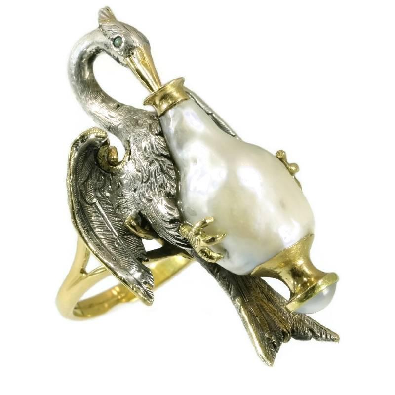 French Antique Baroque Pearl Silver 18 Karat Yellow Gold Aesop Fable Stork Ring For Sale 3