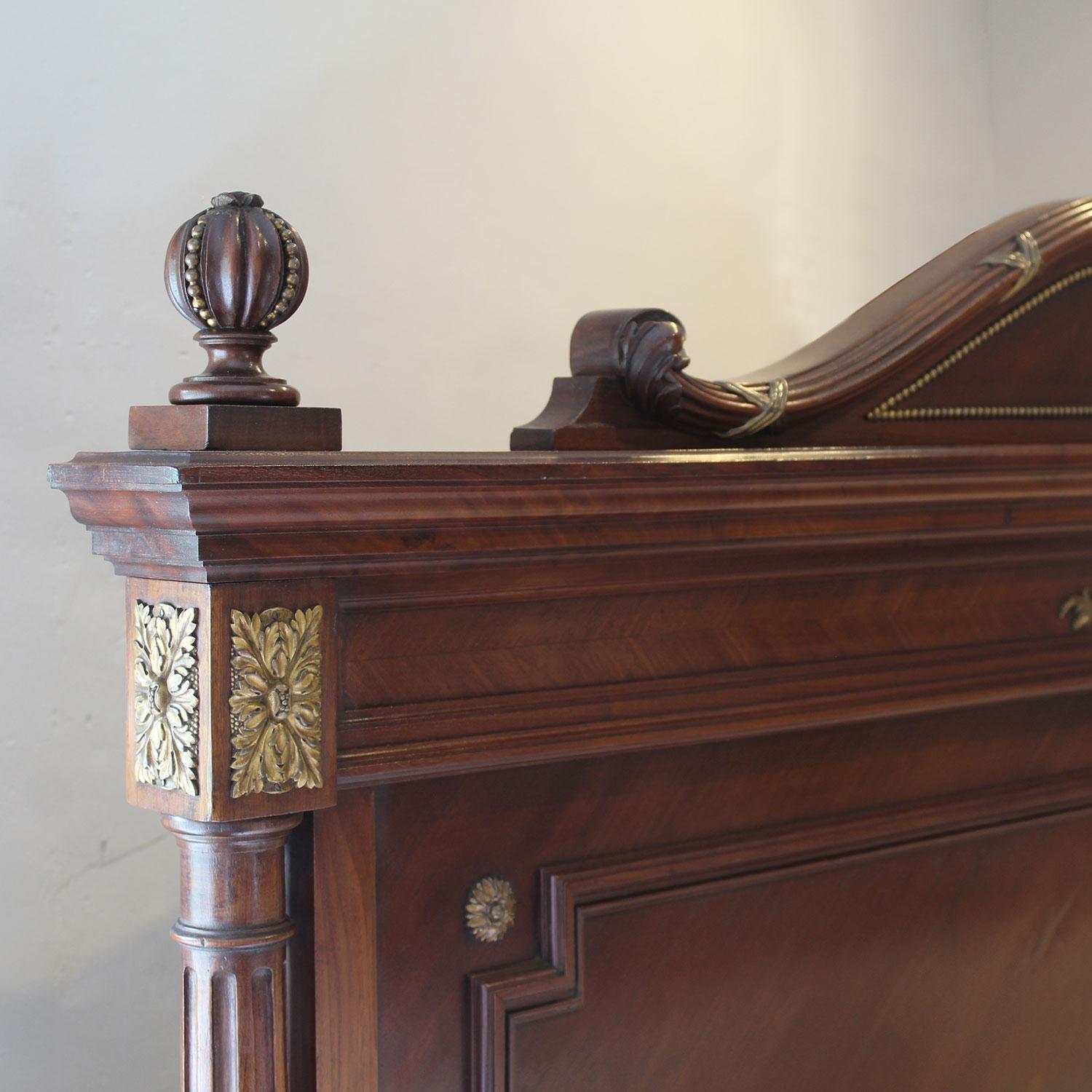 French Antique Bed with Ormolu Decoration, WK193 For Sale 2