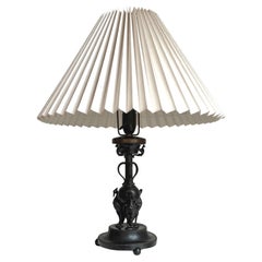 Lámpara de mesa Art Decó francesa antigua de animal negro, circa años 20