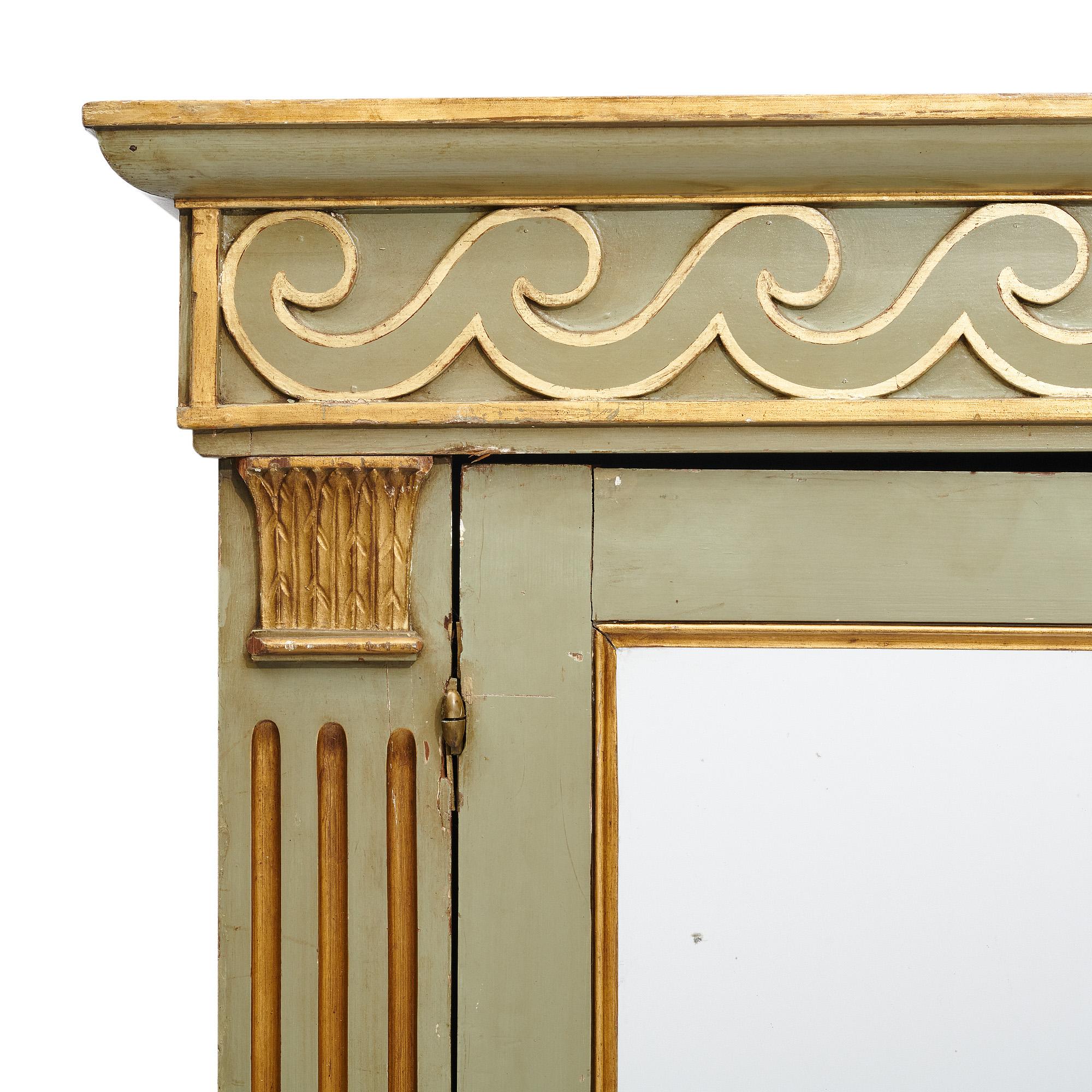 French Antique Bookcase “à L’Etrusque” For Sale 3