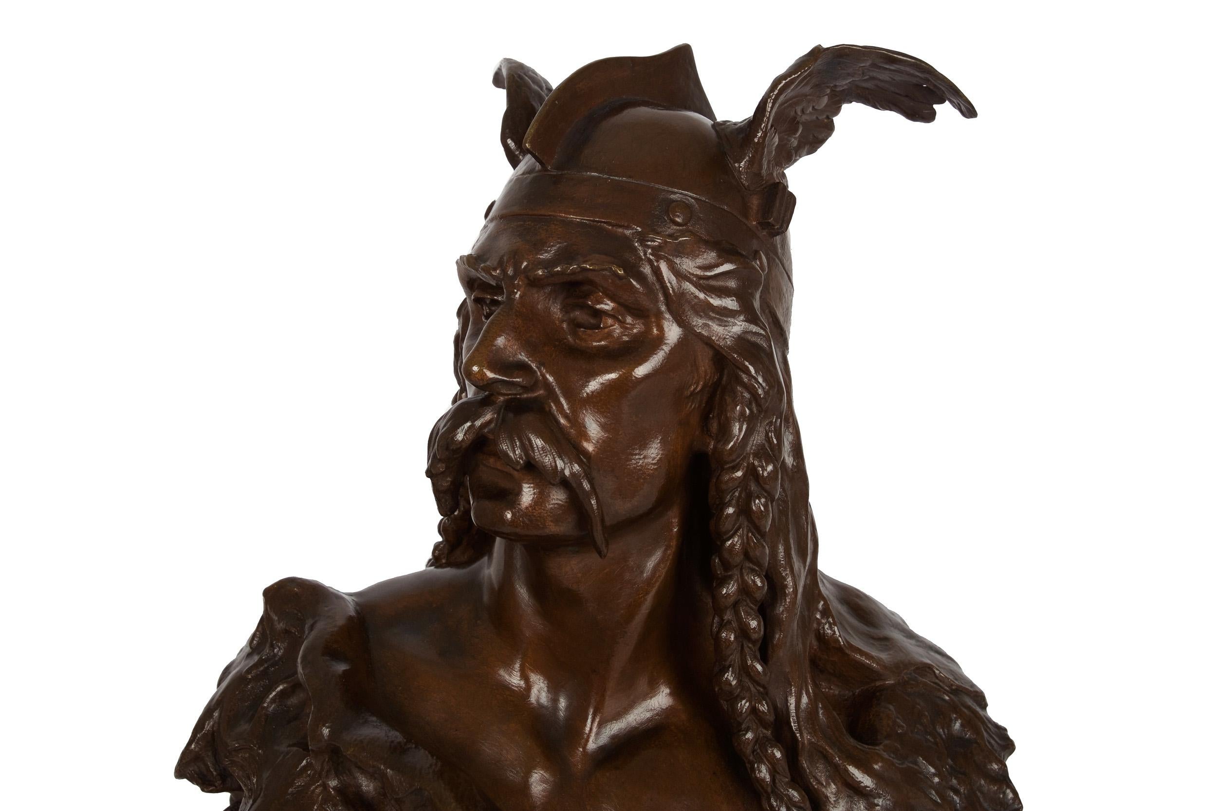 French Antique Bronze Bust Sculpture of Warrior Vercingetorix by Emile Laporte In Good Condition In Shippensburg, PA
