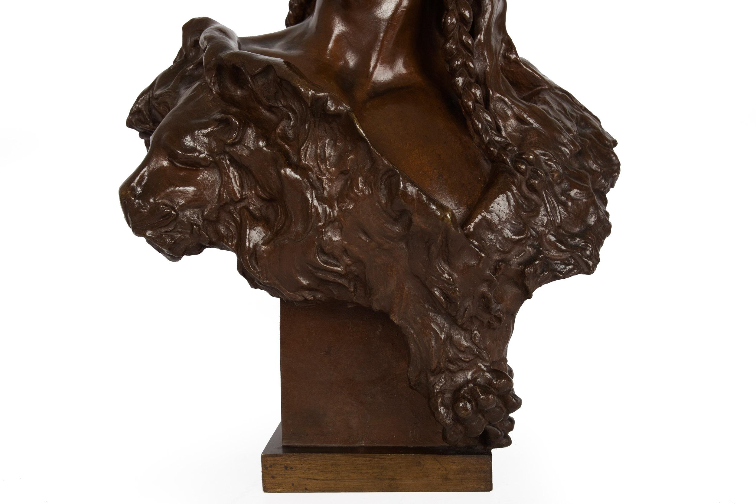 20th Century French Antique Bronze Bust Sculpture of Warrior Vercingetorix by Emile Laporte