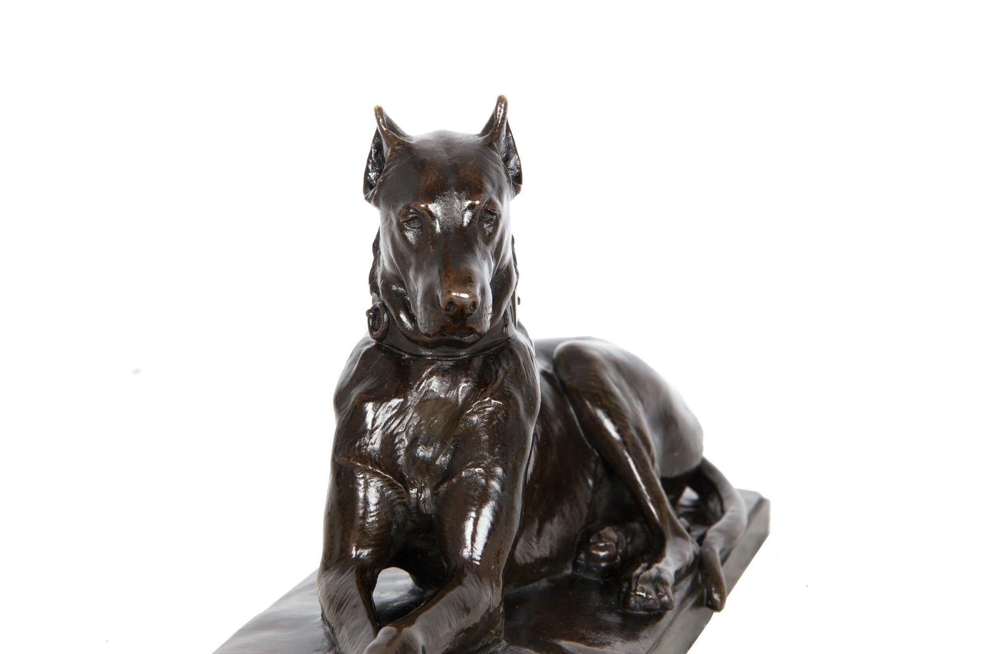 Sculpture française ancienne du dogue allemand par Georges Gardet en vente 2