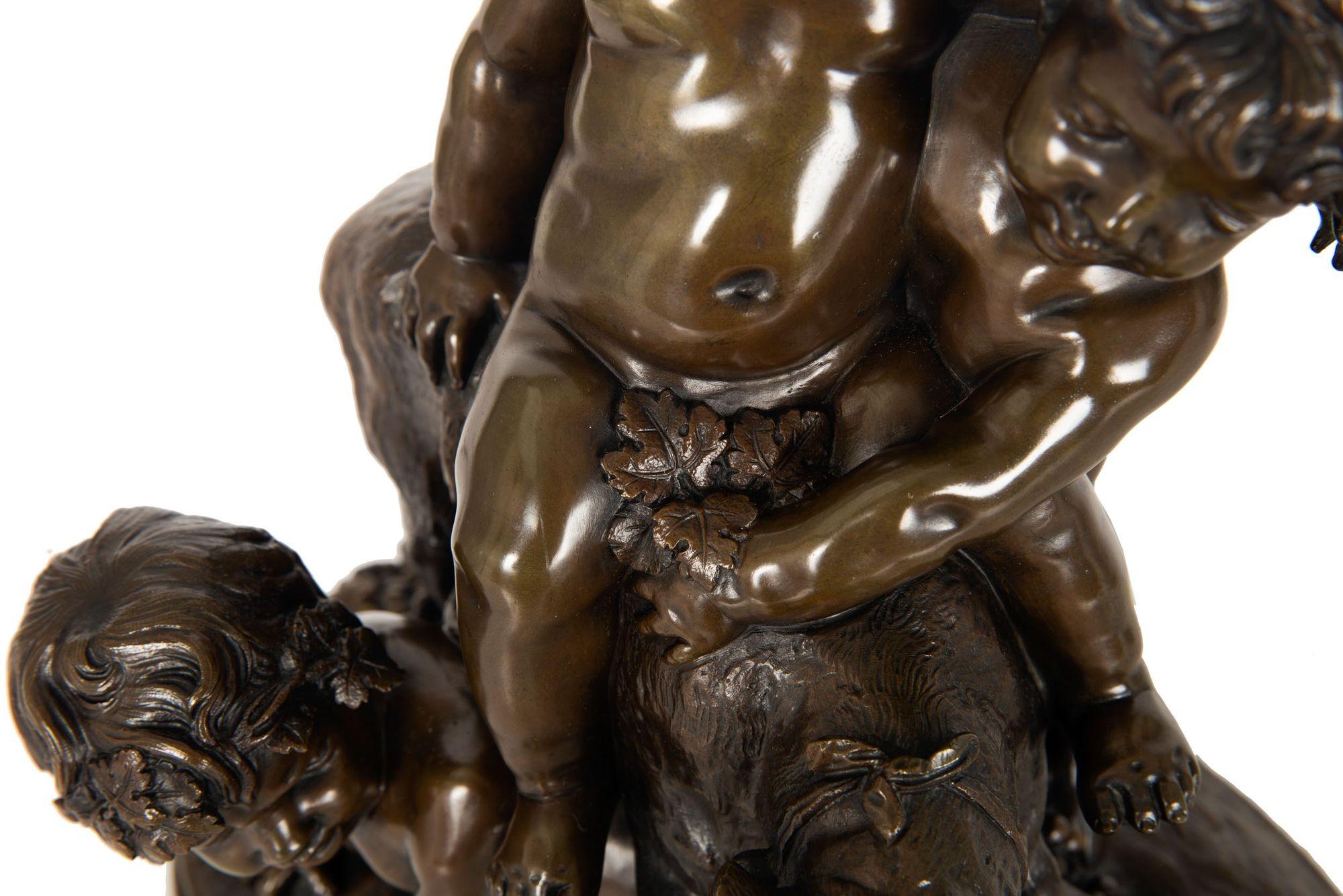 Groupe de sculptures françaises anciennes en bronze Three Putto d'après Claude Michel Clodion en vente 5
