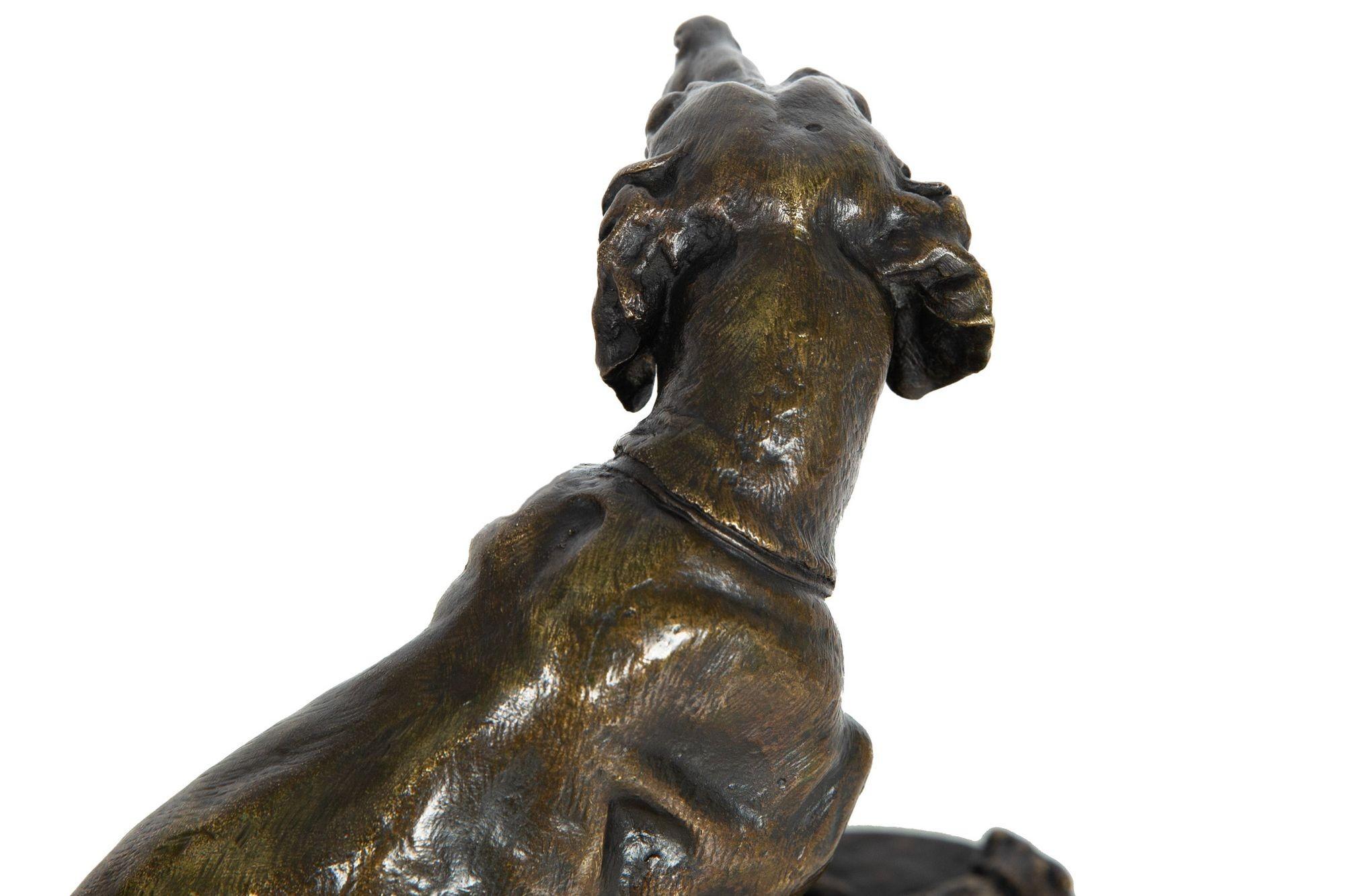 Sculpture en bronze ancien représentant un chien avec un lapin par Pierre Jules Mêne en vente 2