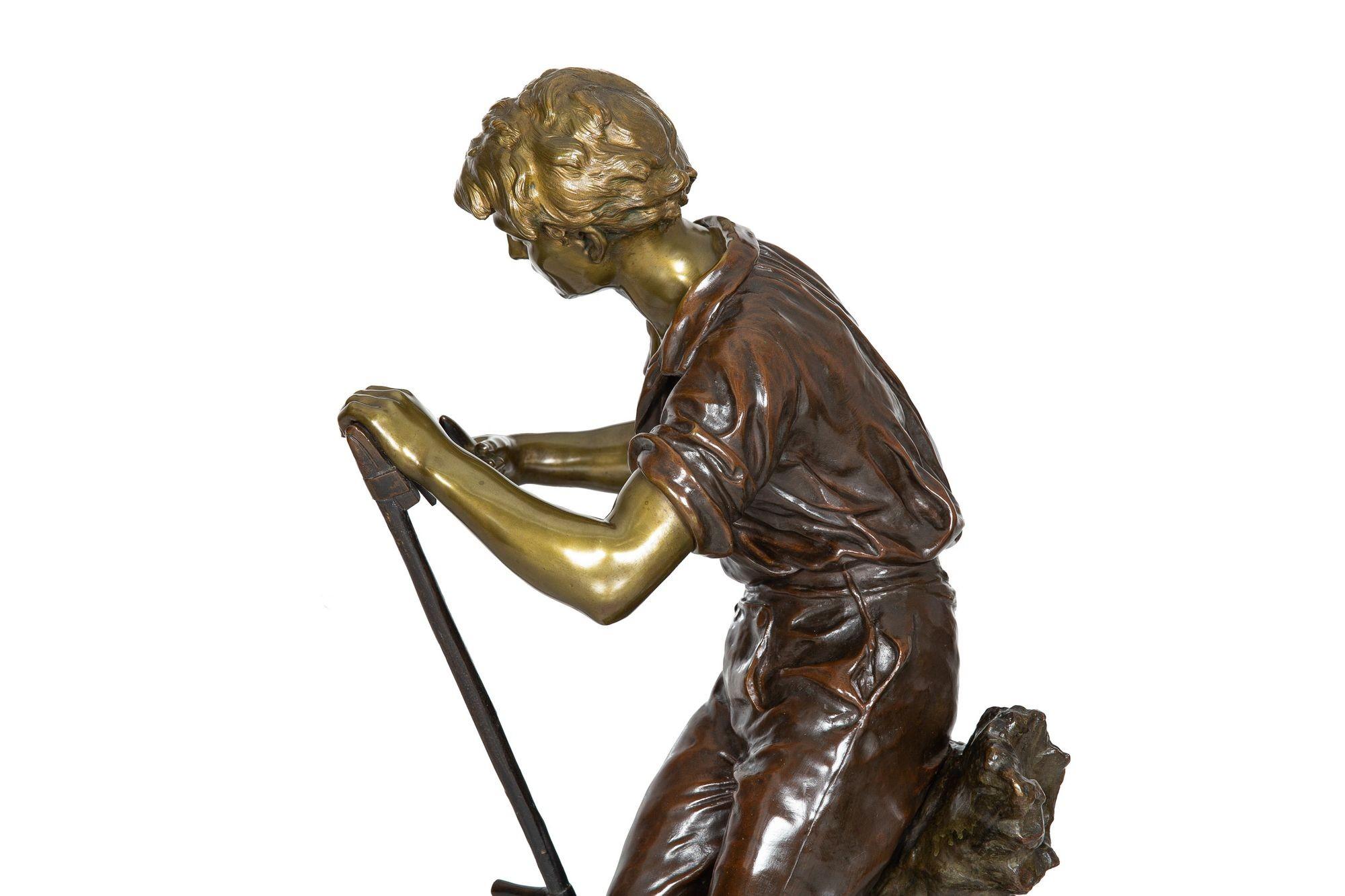 Sculpture française ancienne en bronze de Harvester par Mathurin Moreau en vente 3