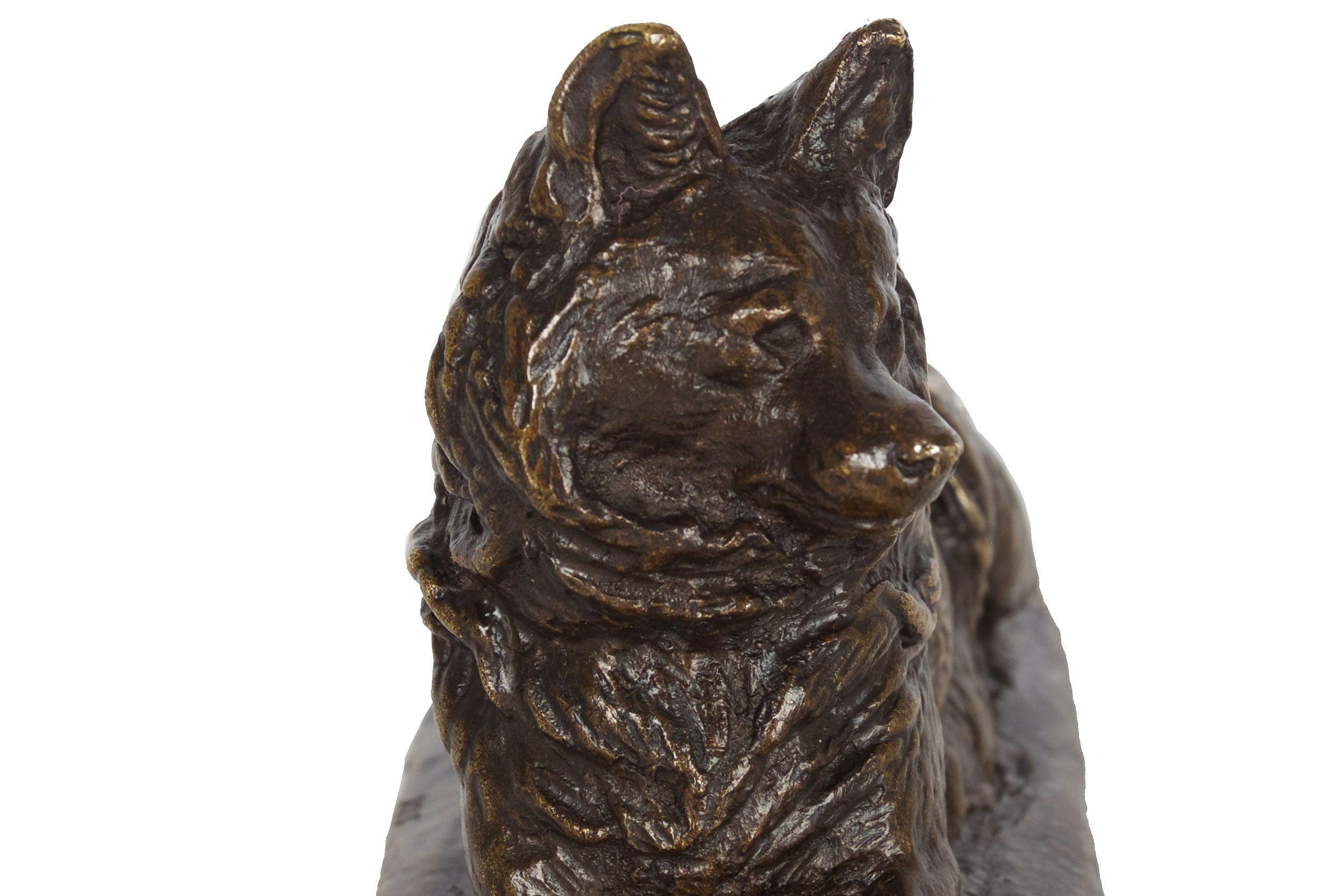 French Antique Bronze Sculpture of Husky Dog by Emmanuel Fremiet For Sale 3