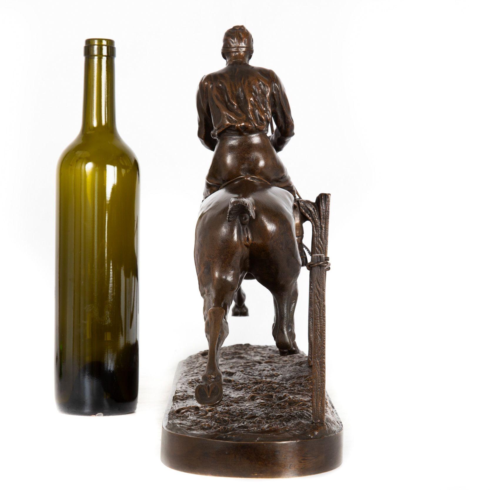 Französische antike Bronzeskulptur eines Jockeys auf Reitpferd von H.R. de Vains im Zustand „Gut“ im Angebot in Shippensburg, PA