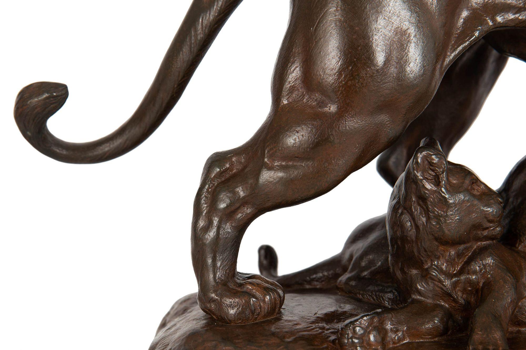 French Antique Bronze Sculpture of Lioness & Cubs by Charles Valton, circa 1910 For Sale 10