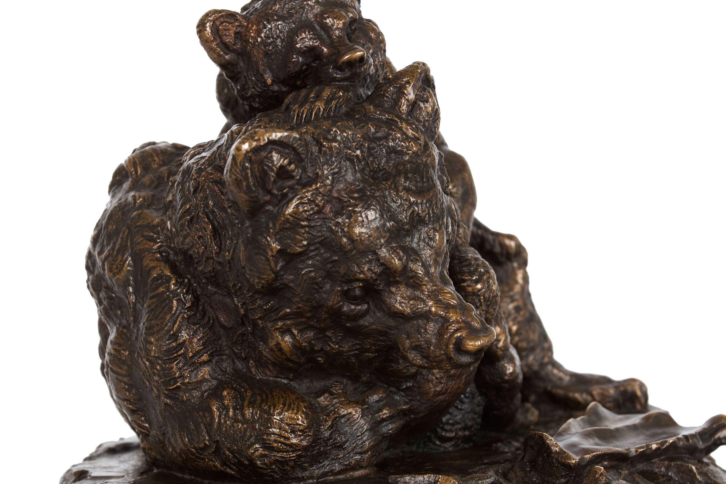 French Antique Bronze Sculpture of Mother Bear and Cubs by Paul E. Delabrierre For Sale 12