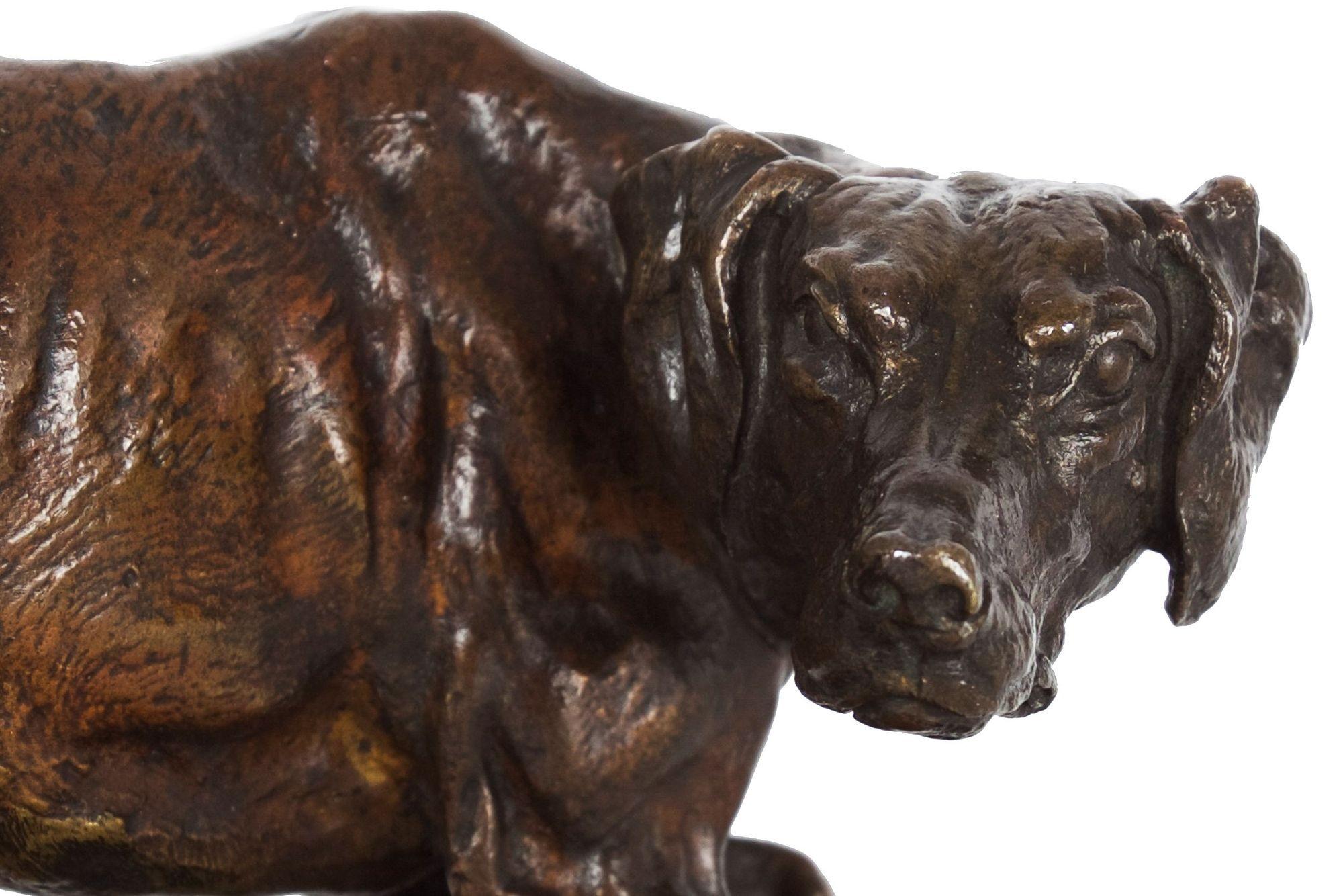 Antike französische Bronzeskulptur eines Vorstehhundes von Pierre-Jules Mêne um 1880 im Angebot 4