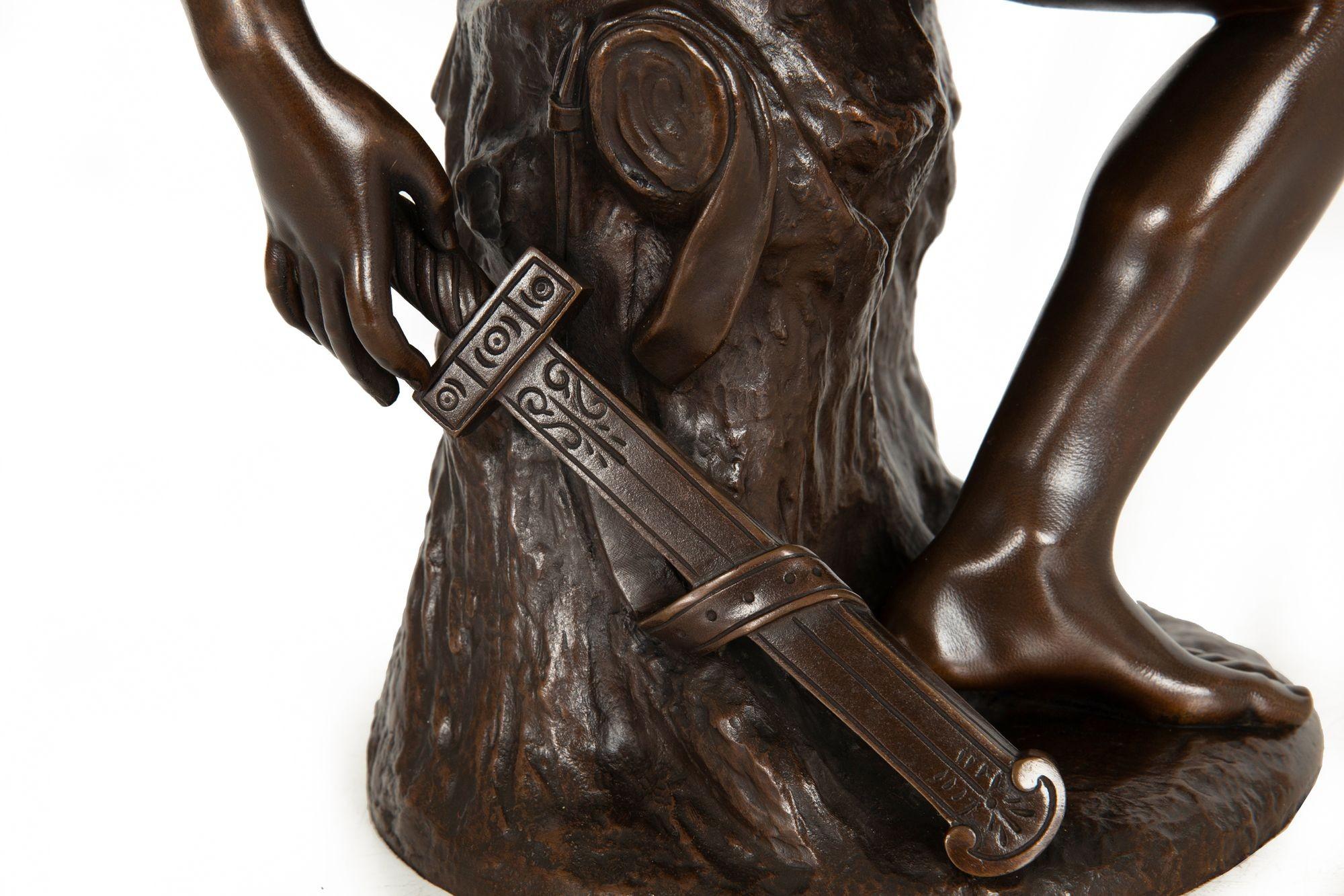 Scultura francese in bronzo antico di Mercurio seduto di Pierre Marius Montagne in vendita 5