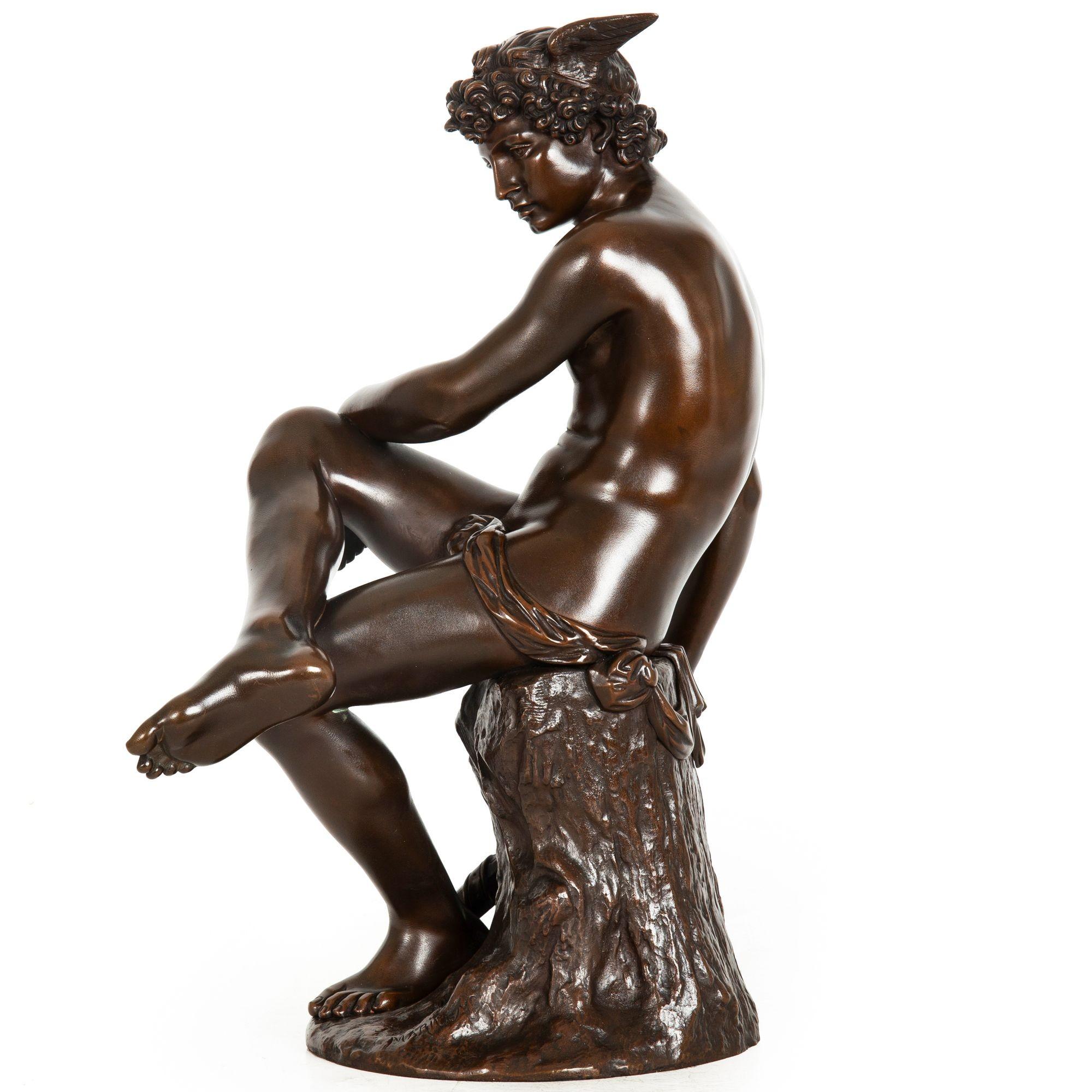 Scultura francese in bronzo antico di Mercurio seduto di Pierre Marius Montagne In condizioni buone in vendita a Shippensburg, PA