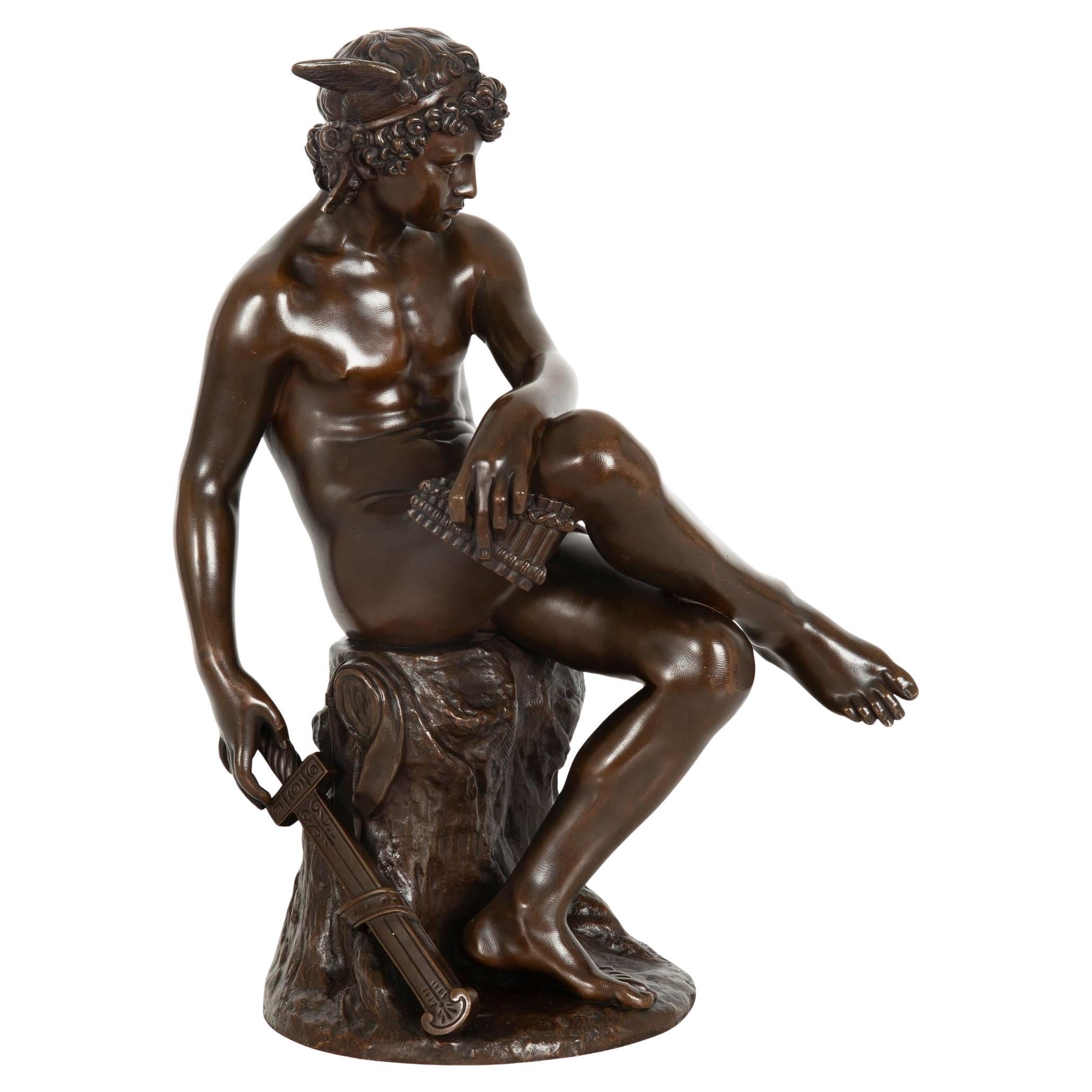 Französische Antique French Bronzeskulptur des sitzenden Merkur von Pierre Marius Montagne
