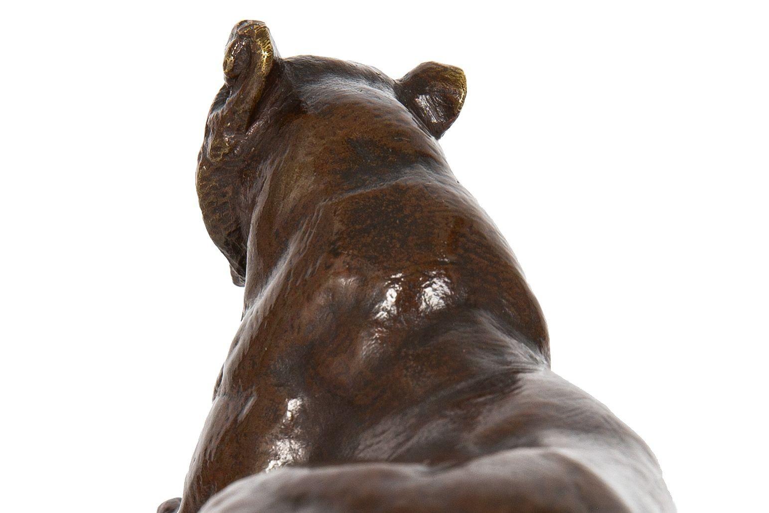 Scultura in bronzo antico francese di Paul Edouard Delabrierre raffigurante una tigre a riposo in vendita 4