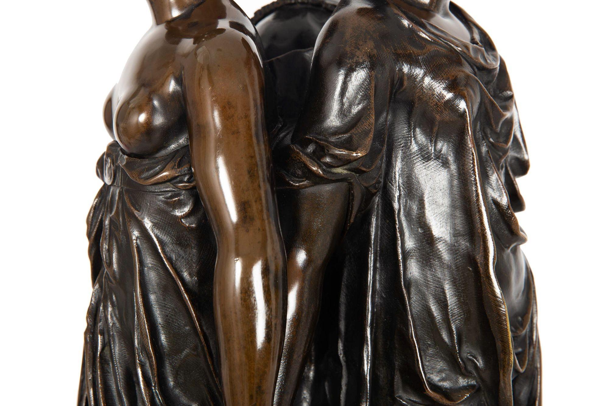 Französische antike Bronzeskulptur Drei Graces nach Germain Pilon, Französische Skulptur im Angebot 6