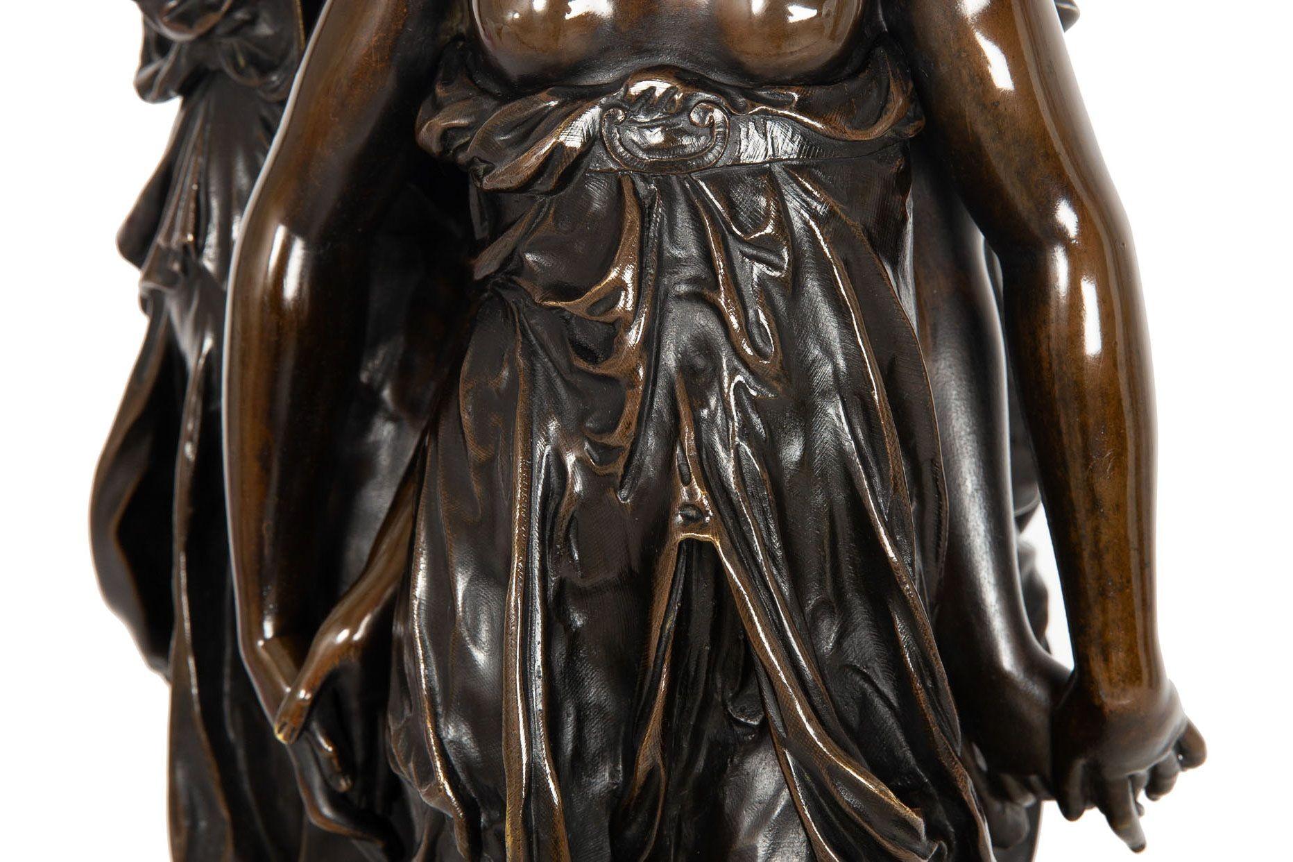 Französische antike Bronzeskulptur Drei Graces nach Germain Pilon, Französische Skulptur im Angebot 4