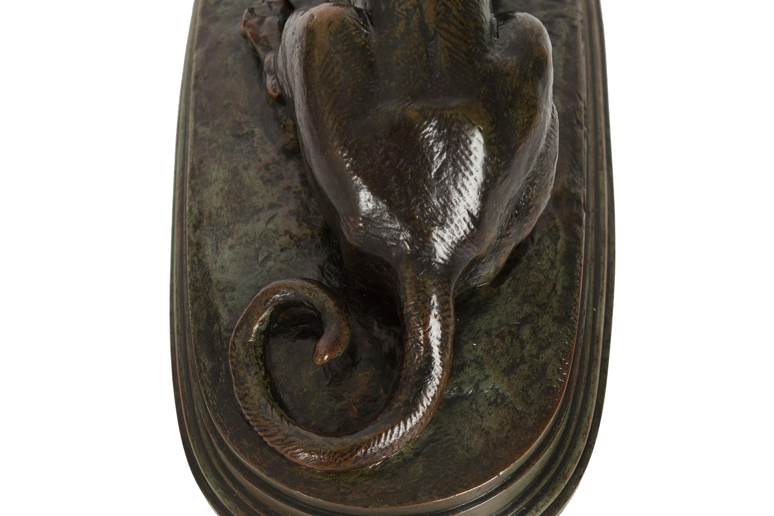 Sculpture française en bronze ancien « Tender Devouring Gazelle » d'Antoine-Louis Barye en vente 2