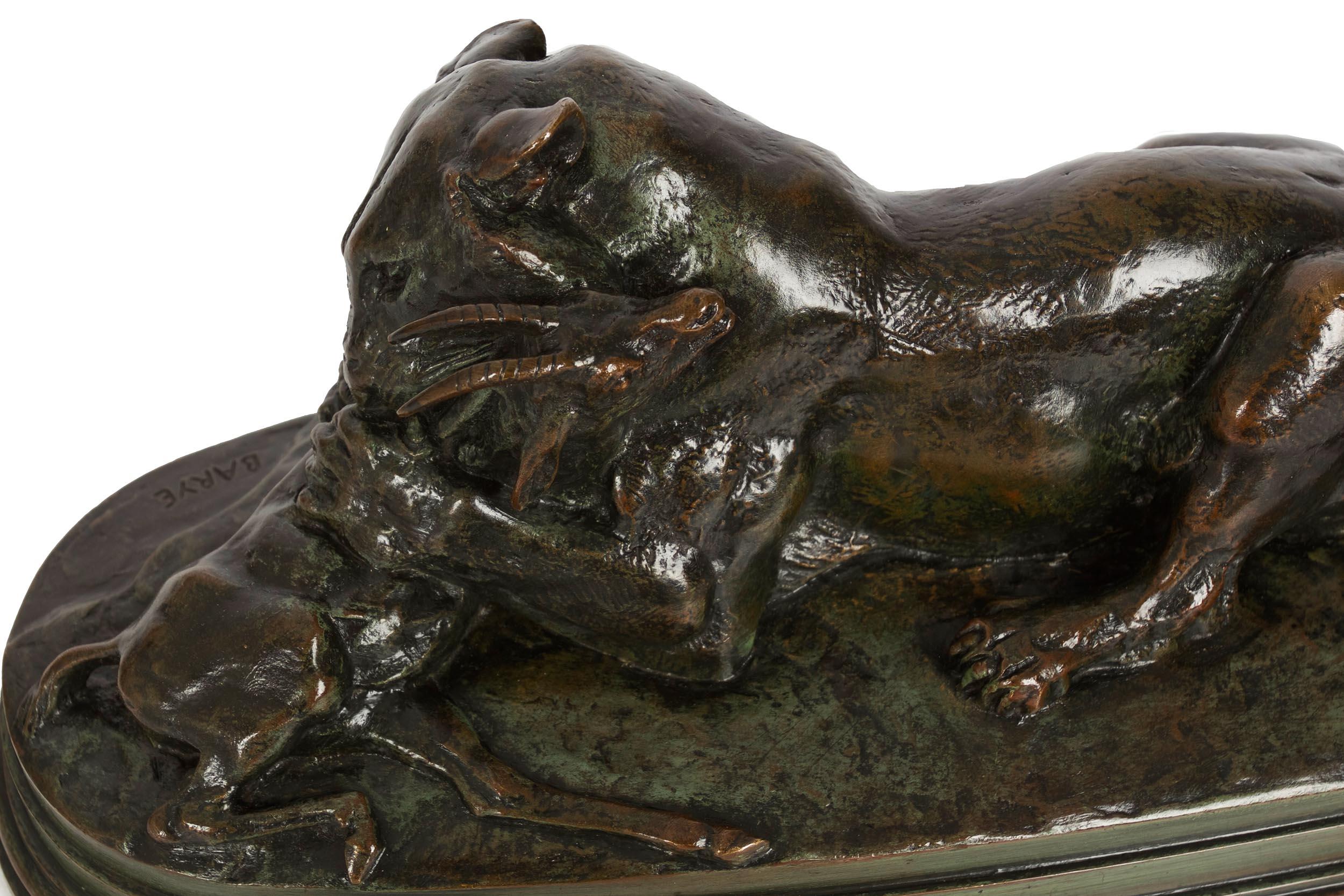 Französische antike Bronzeskulptur „Tiger, der Gazelle liebt“ aus Bronze von Antoine-Louis Barye im Angebot 13