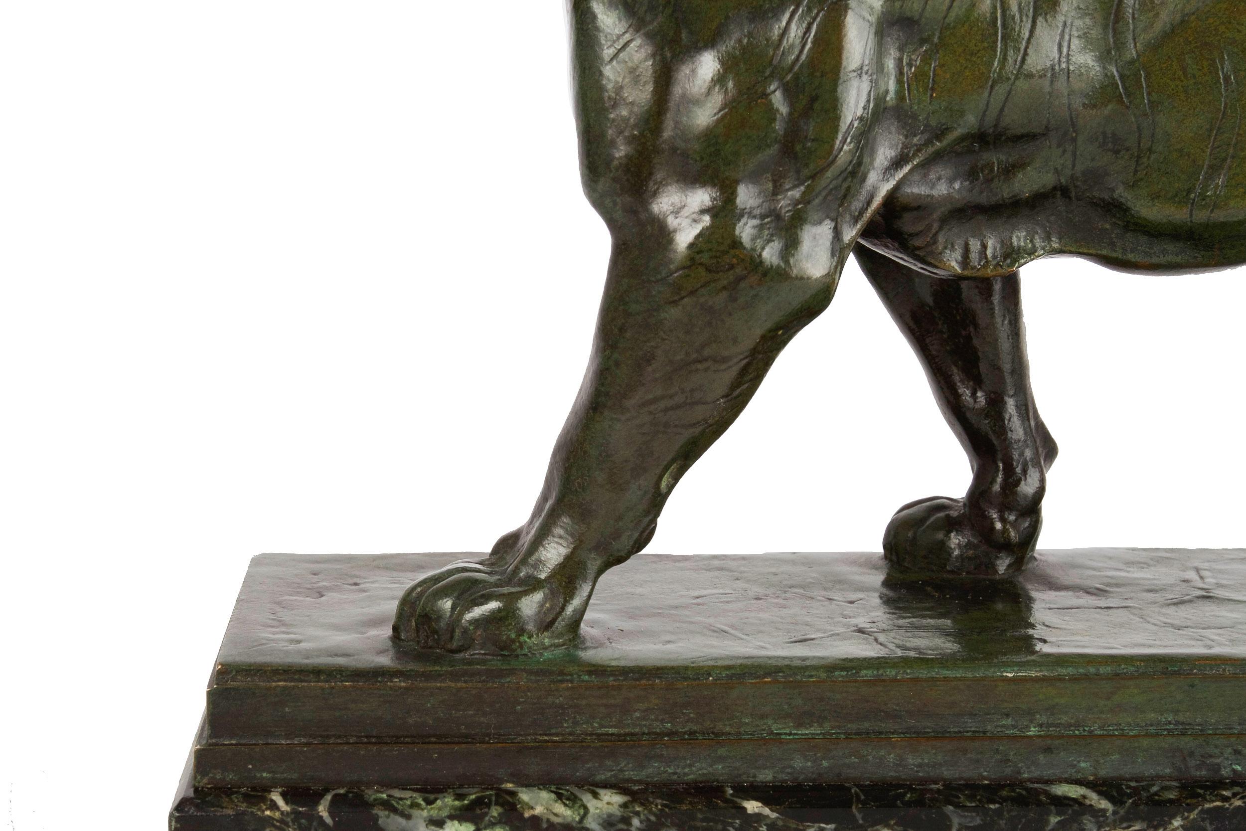 Sculpture française ancienne en bronze « Tigre qui marche » d'Antoine-Louis Barye, Barbedienn en vente 5
