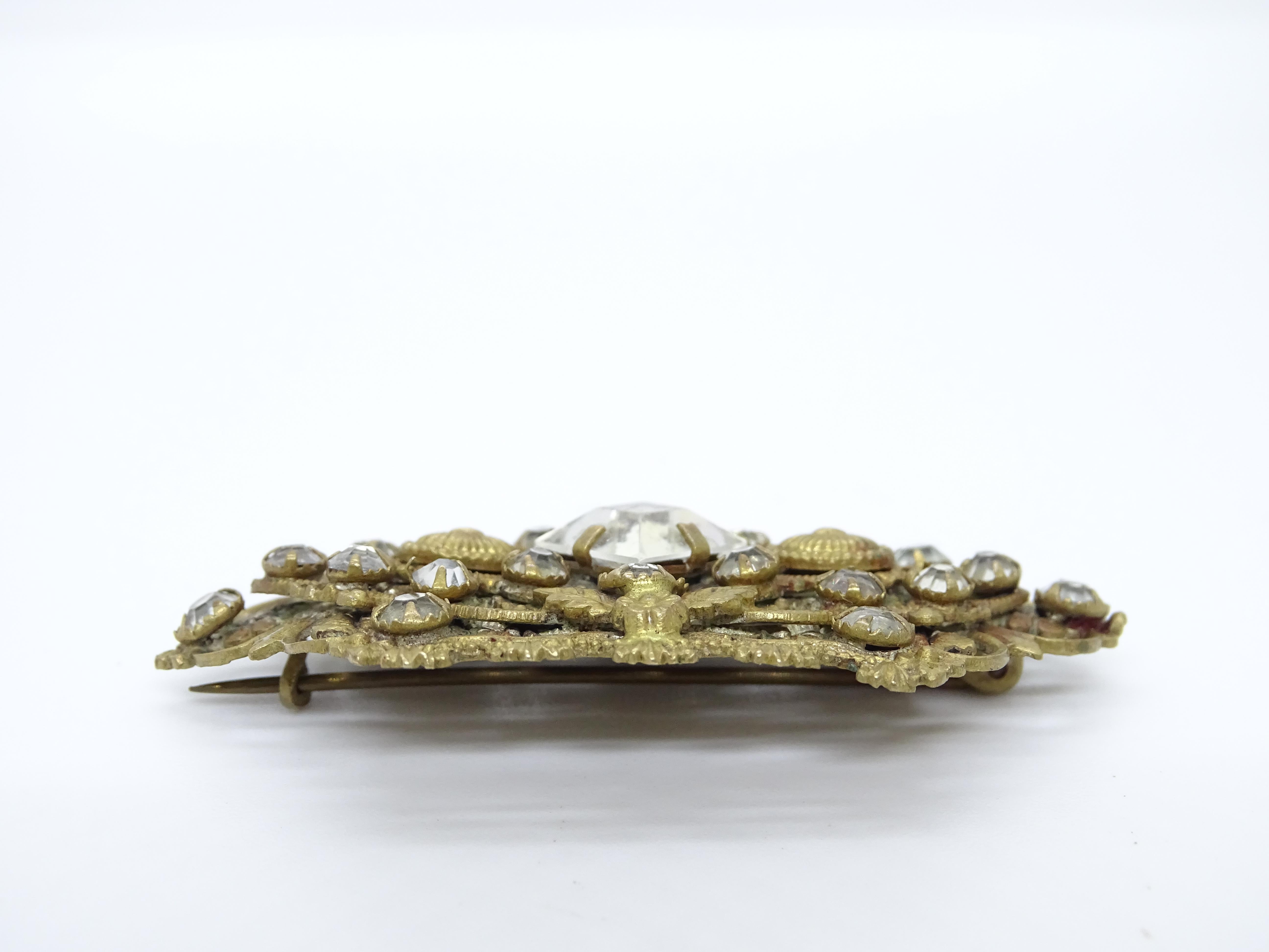 French Antique brooch in gold metal and rock crystals For Sale 11