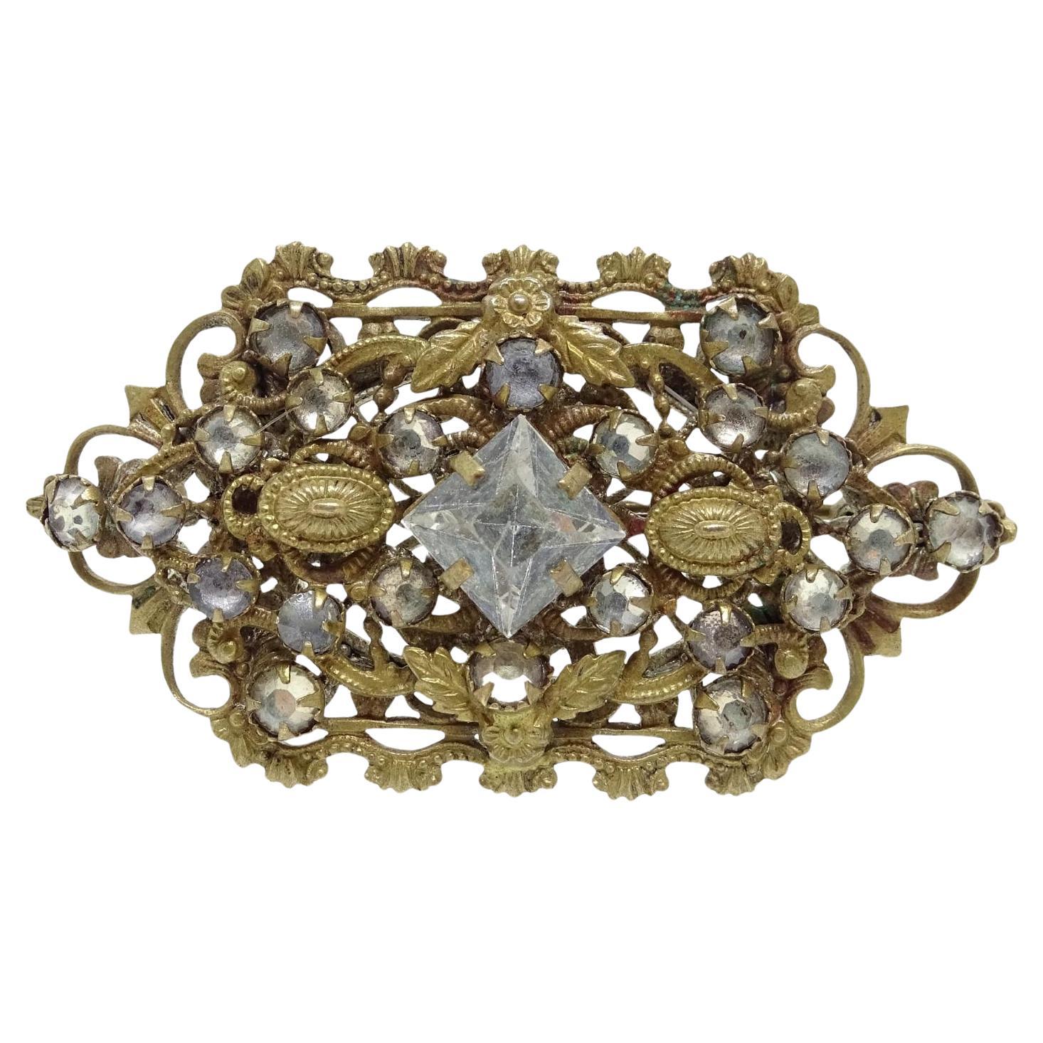 French Antique brooch in gold metal and rock crystals For Sale