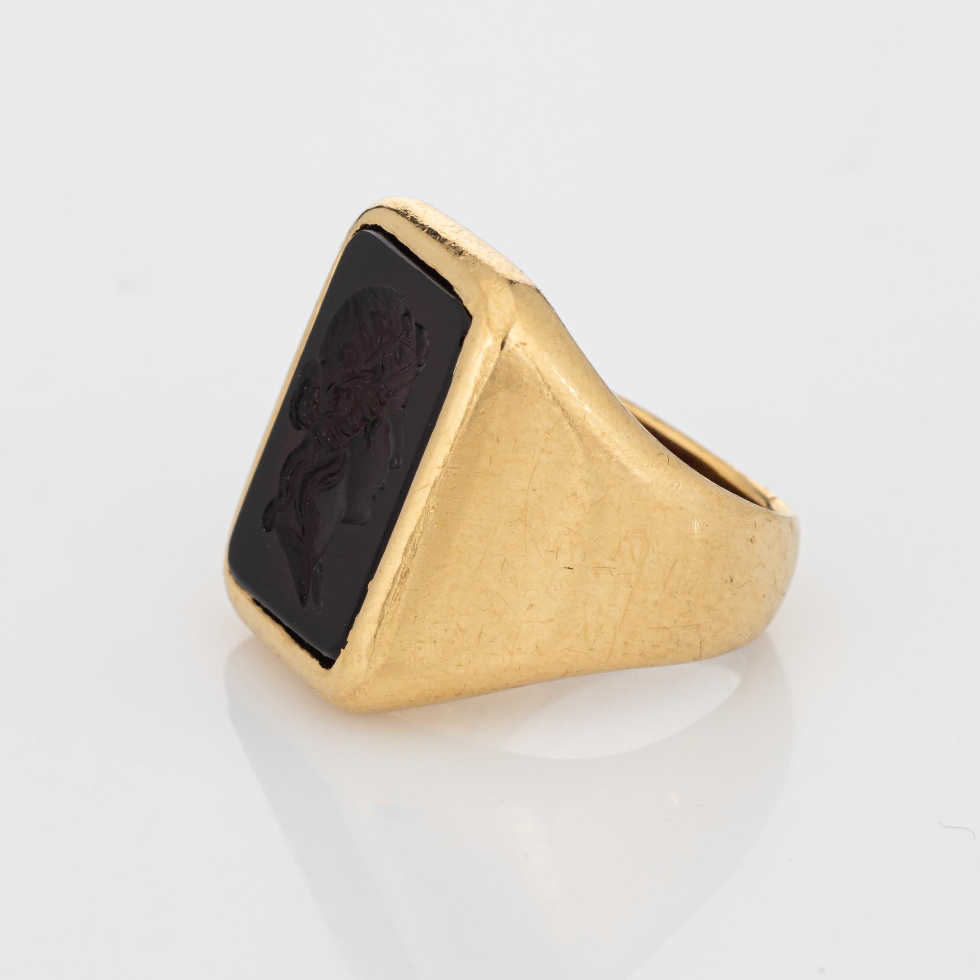 French Antique Carnelian Intaglio Ring 18k Yellow Gold Square Signet Victorian 7 In Good Condition In Torrance, CA