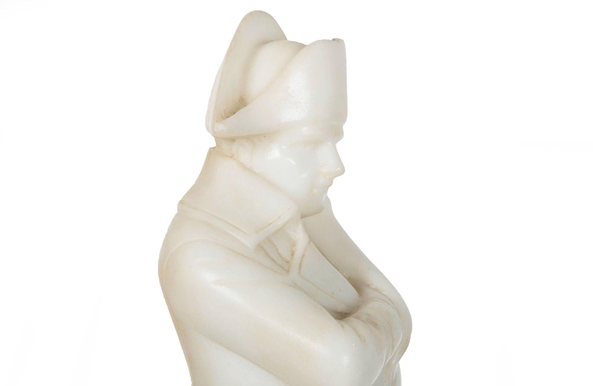 Sculpture française ancienne en albâtre sculpté représentant Napoléon, 20 1/2 H en vente 4