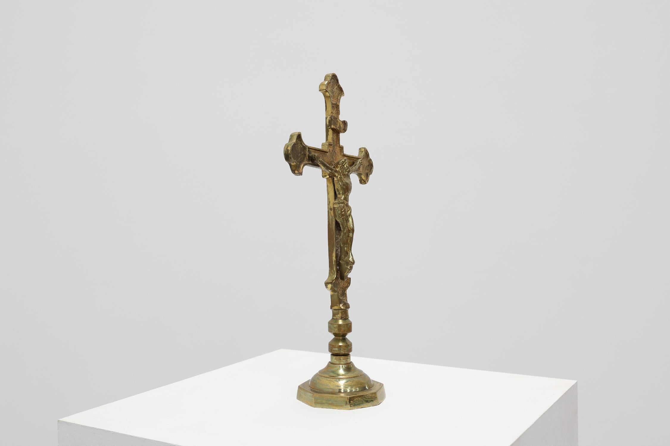 Copper French Antique Catholic Alter or table Crucifix in cast copper, 1900s For Sale