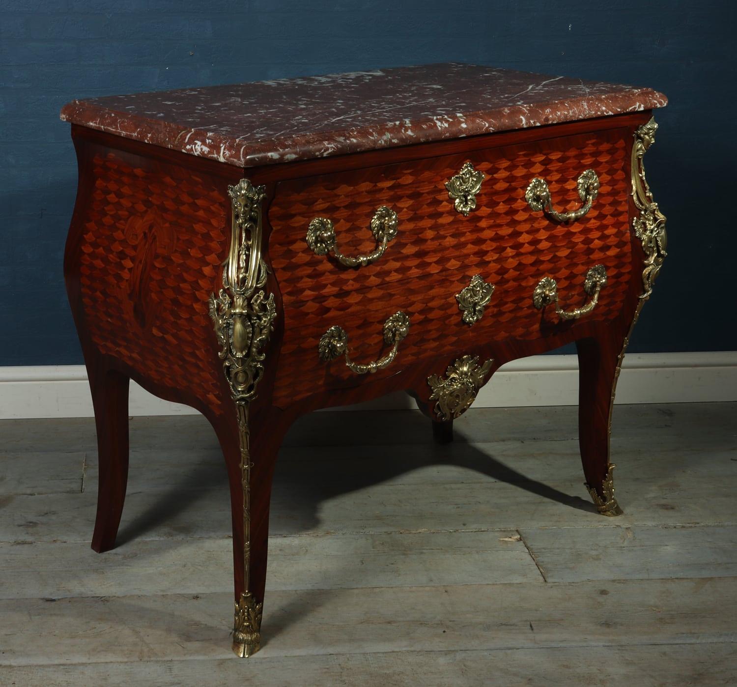 Louis XV French Antique Commode with Gilt Bronze Ormolu, circa 1860 For Sale