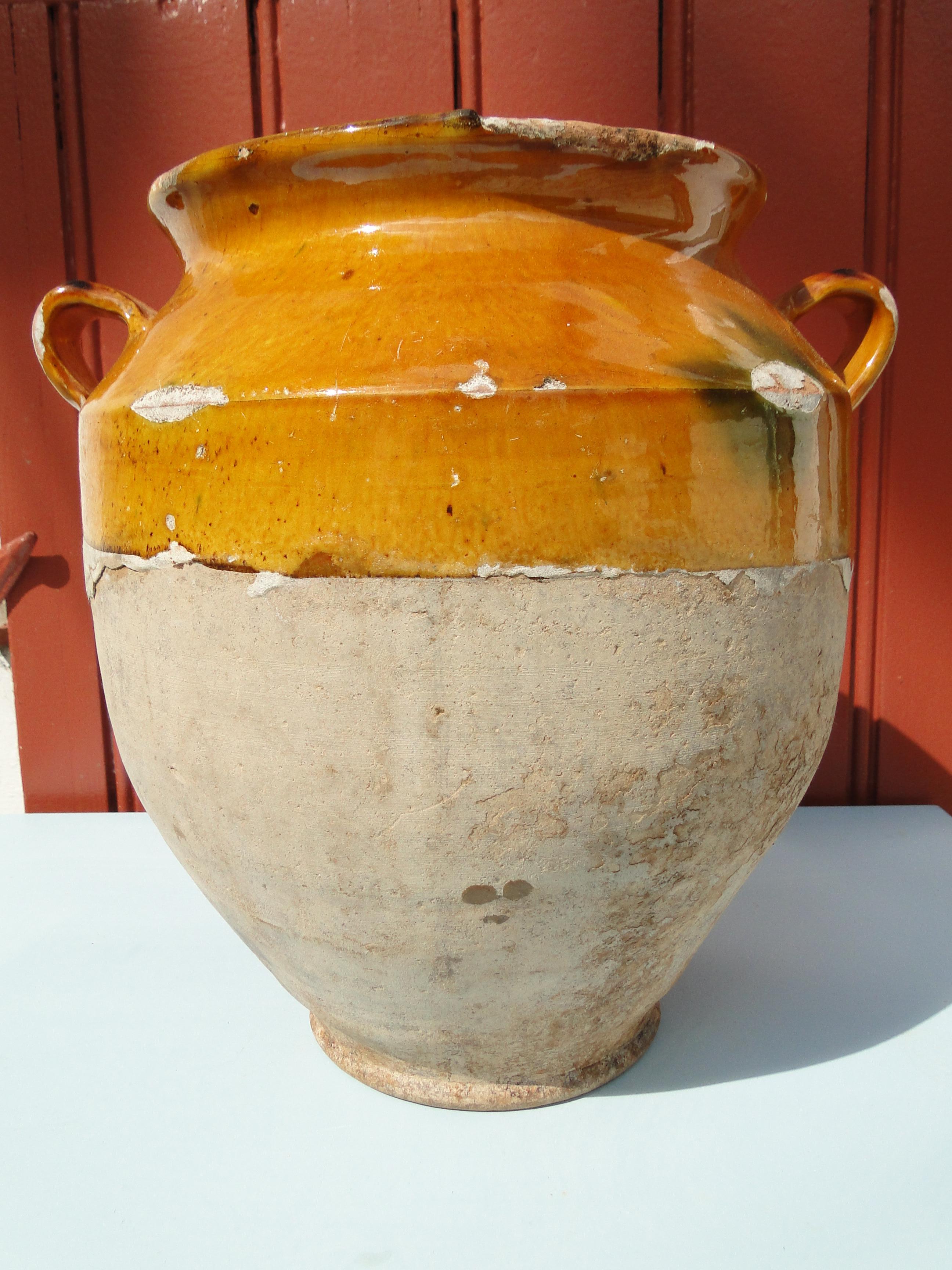 Antigua olla confitada francesa de cerámica roja amarilla de loza amarilla Art Pottery  Francia Francés en venta