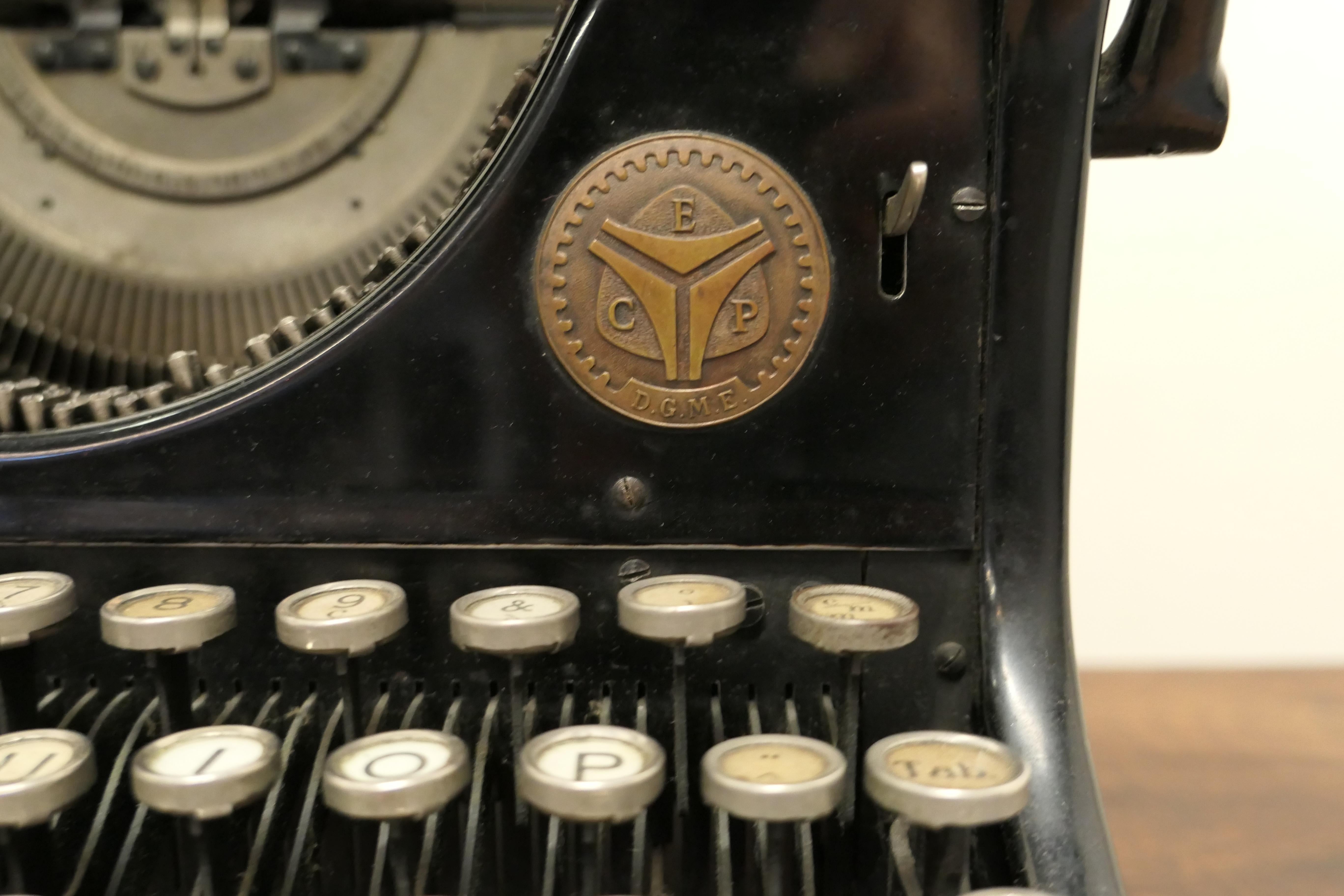 1940s typewriter