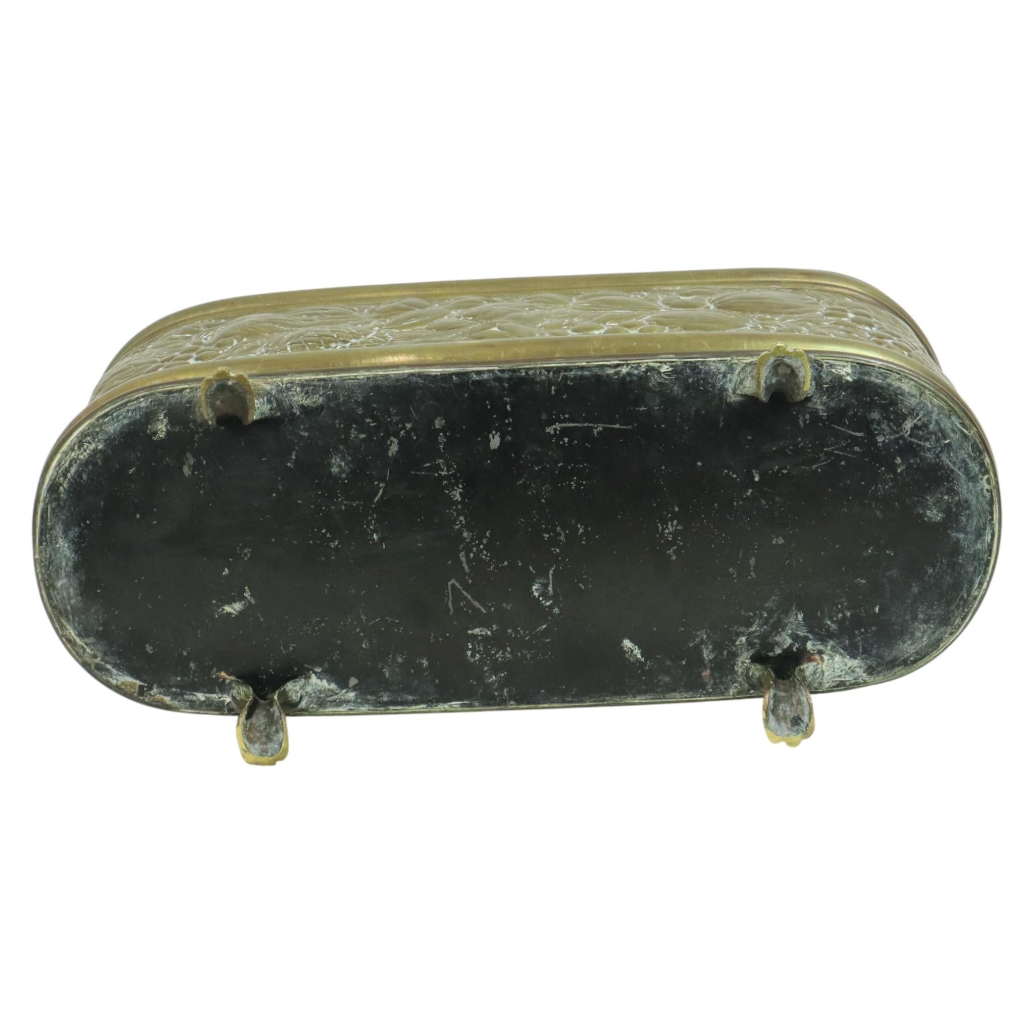 Antique French, fioriera in rame del XIX secolo in vendita 6