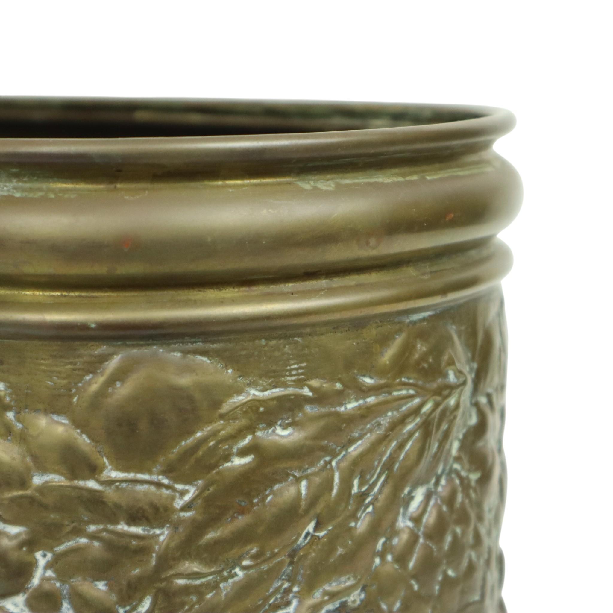 Antique French, fioriera in rame del XIX secolo in vendita 7