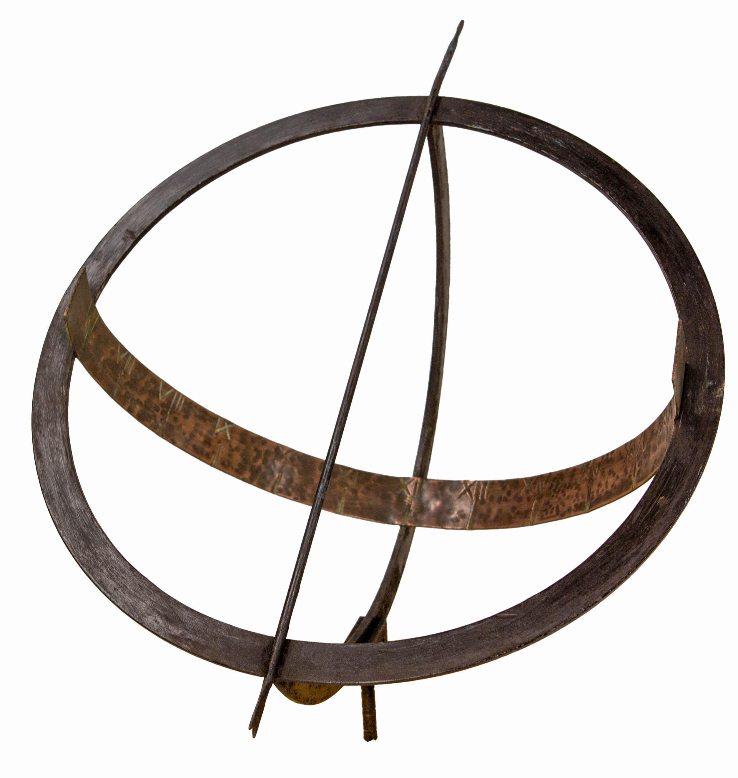 Antique Garden sundial, in Iron and Cooper to be embedded in the support of your choise.
The Roman numerals engraved on the copper band are used to indicate the time using the shadow cast by the sun. 
Good antique condition.

Shipping:
53 / 55 / 21