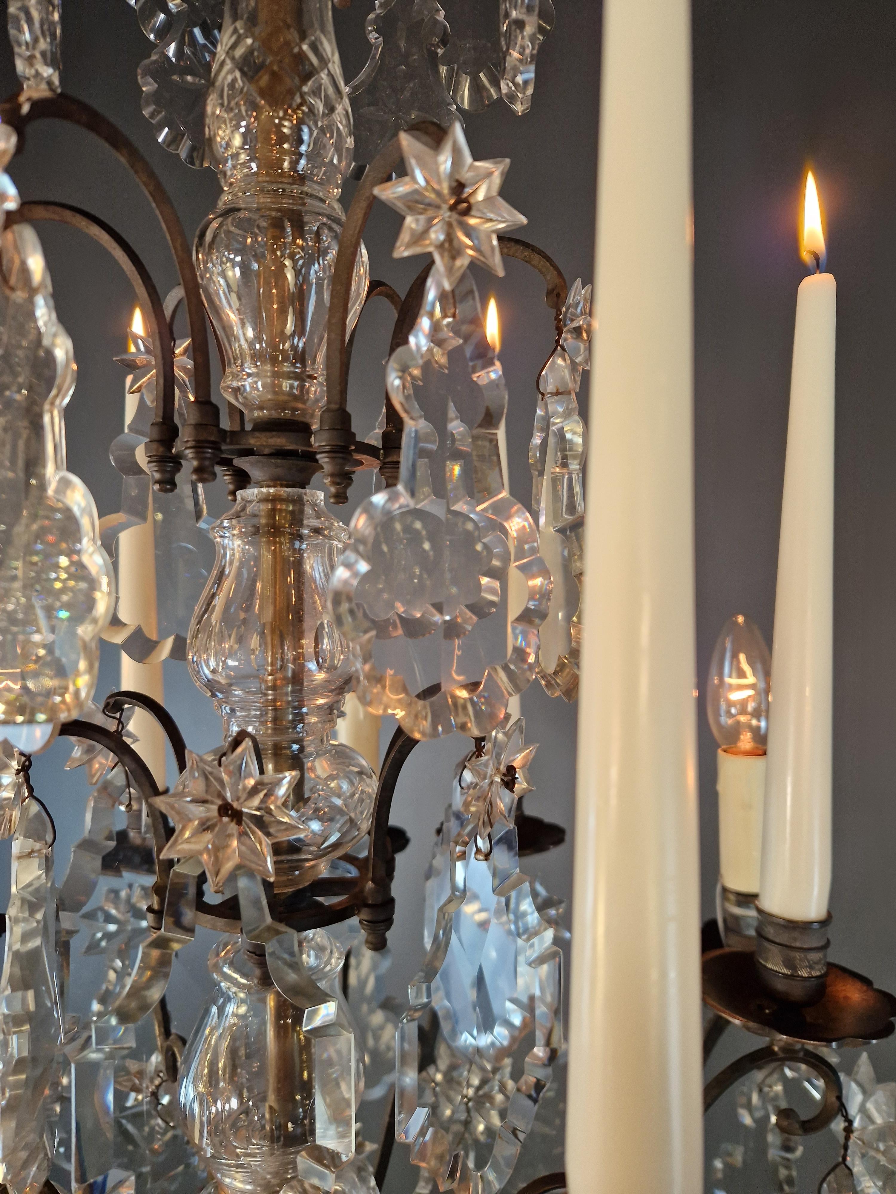 Antique French Lampadario di Cristallo Ottone Lucentezza Fatto a mano Restaurato Vittoriano in vendita 7