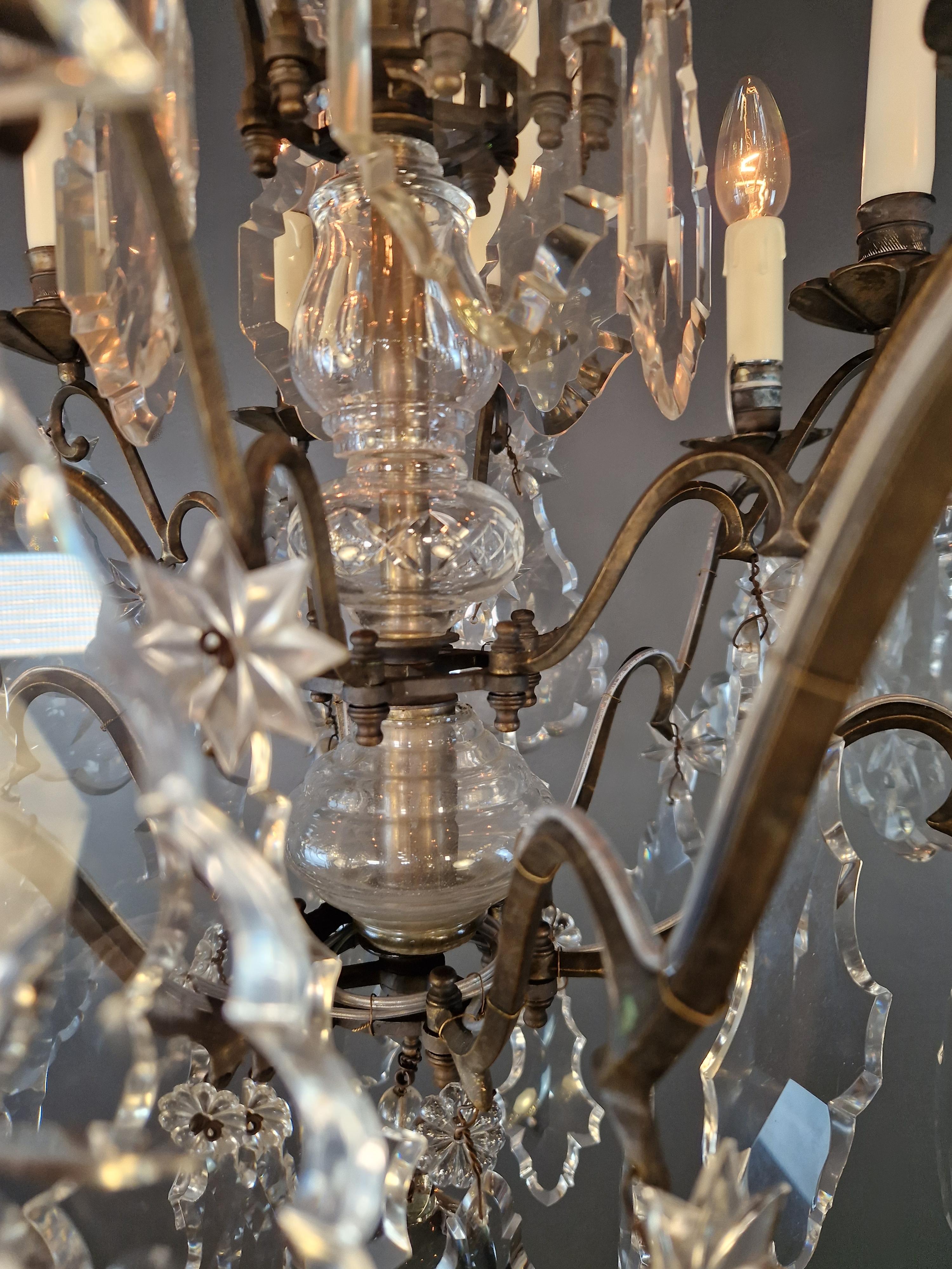 Antique French Lampadario di Cristallo Ottone Lucentezza Fatto a mano Restaurato Vittoriano in vendita 8