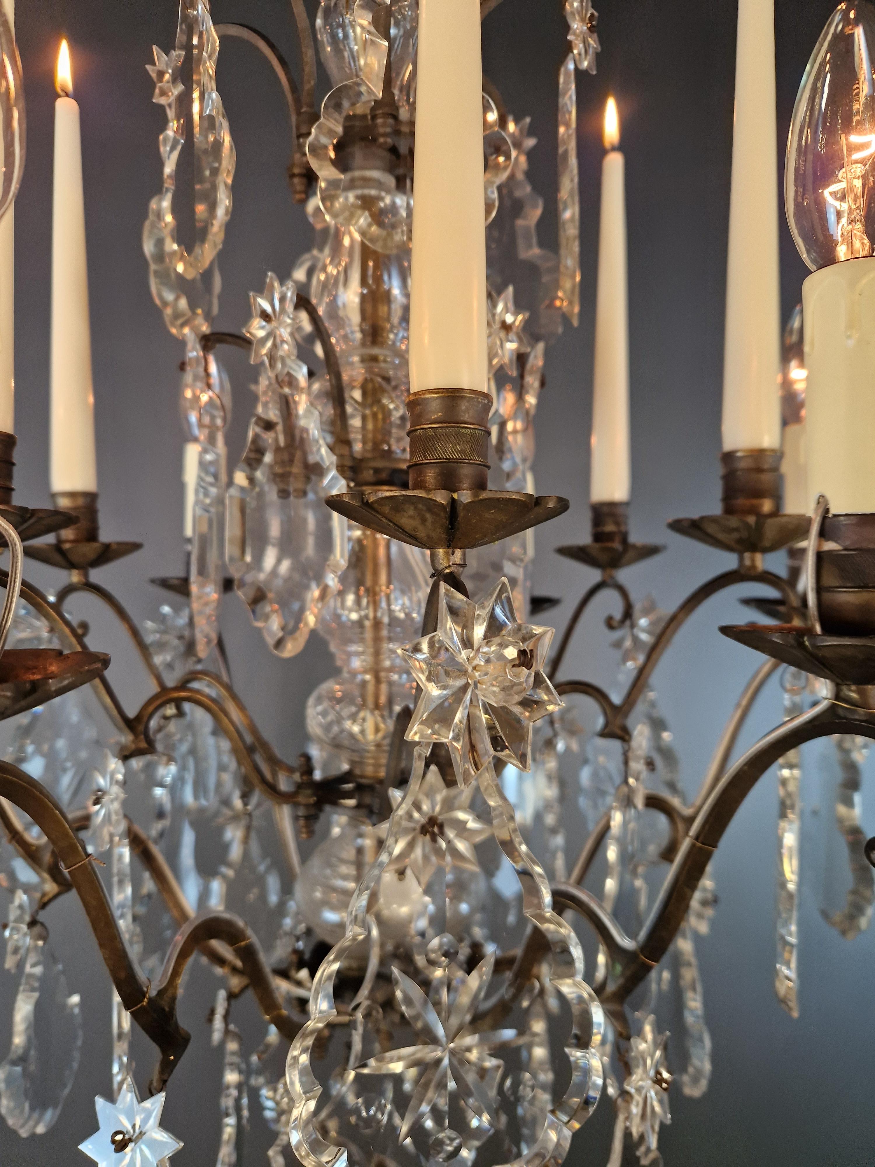 Antique French Lampadario di Cristallo Ottone Lucentezza Fatto a mano Restaurato Vittoriano in vendita 9