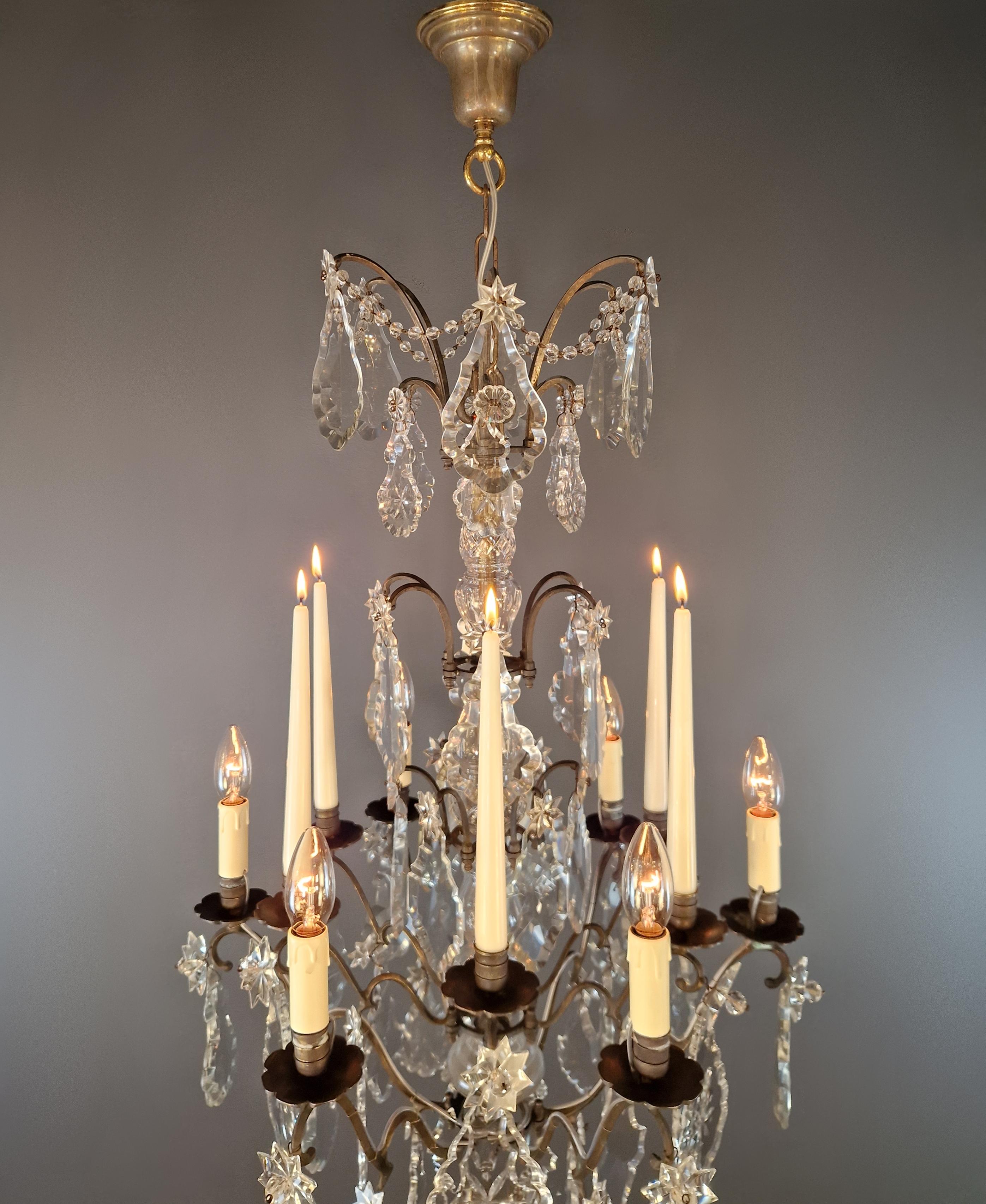 Antique French Lampadario di Cristallo Ottone Lucentezza Fatto a mano Restaurato Vittoriano in vendita 12