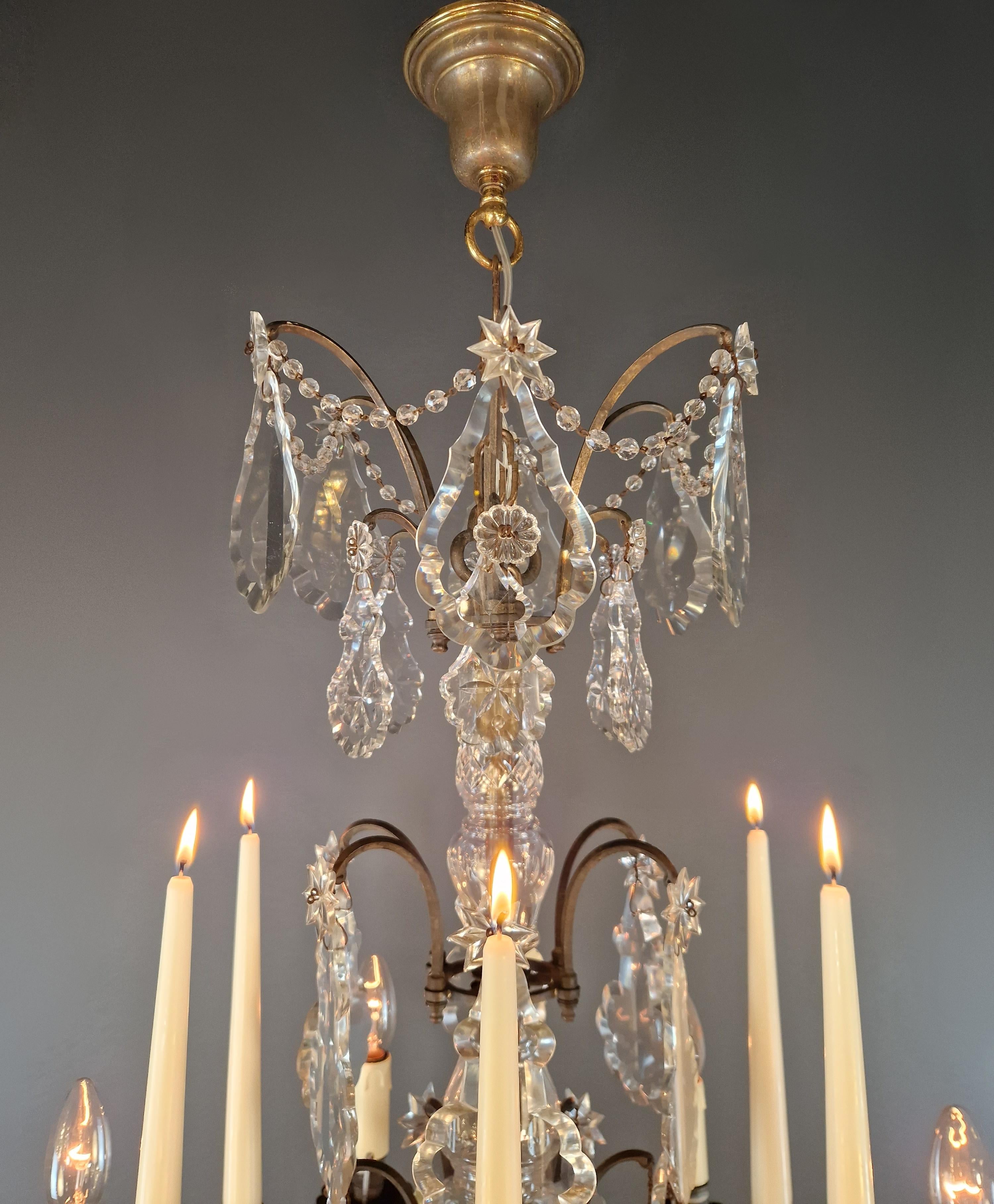 Antique French Lampadario di Cristallo Ottone Lucentezza Fatto a mano Restaurato Vittoriano in vendita 13