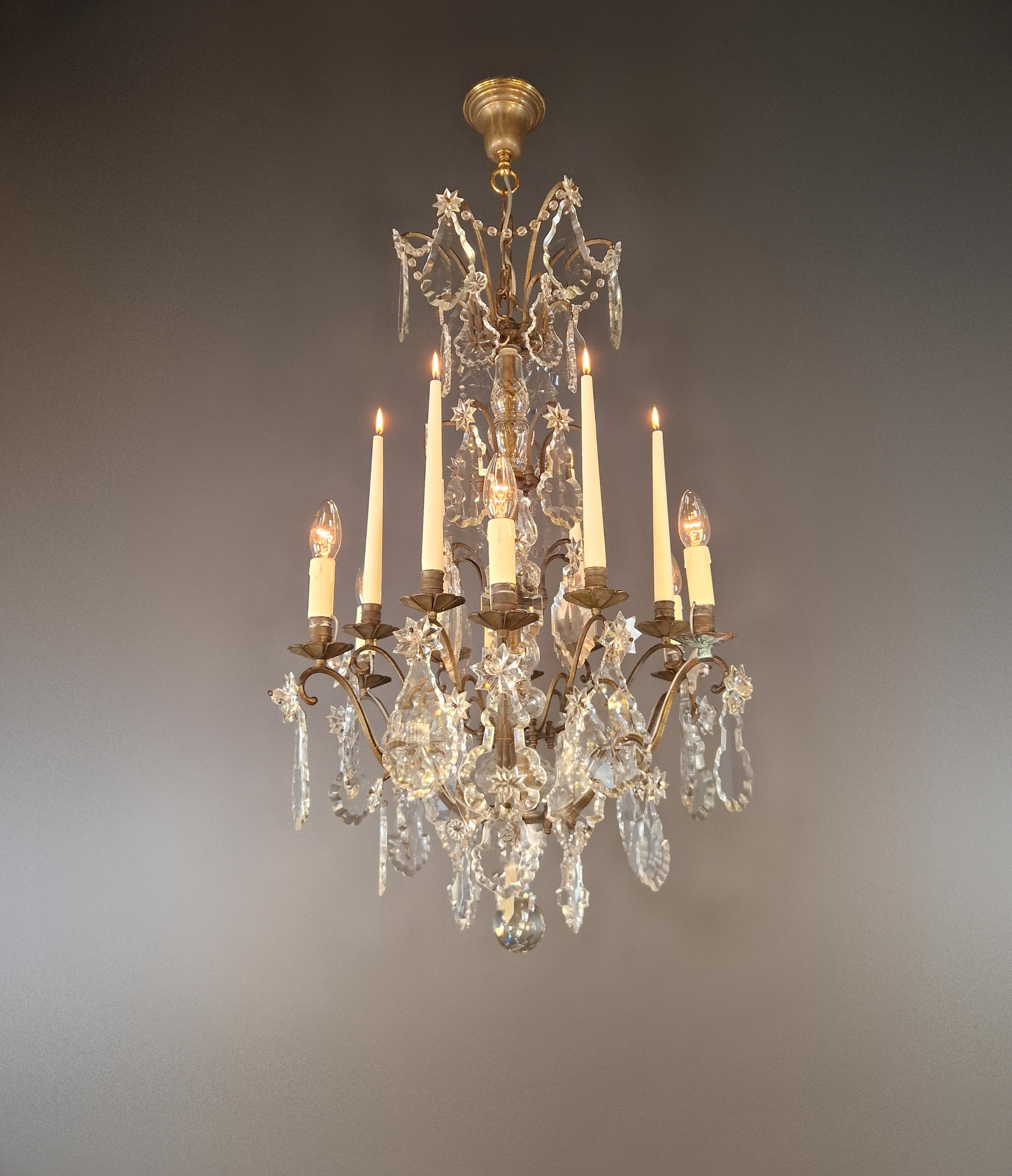 Annodato a mano Antique French Lampadario di Cristallo Ottone Lucentezza Fatto a mano Restaurato Vittoriano in vendita