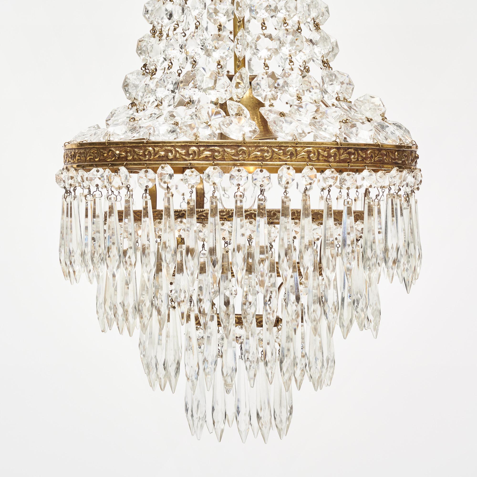 Art Déco French Antique Crystal Chandelier in vendita